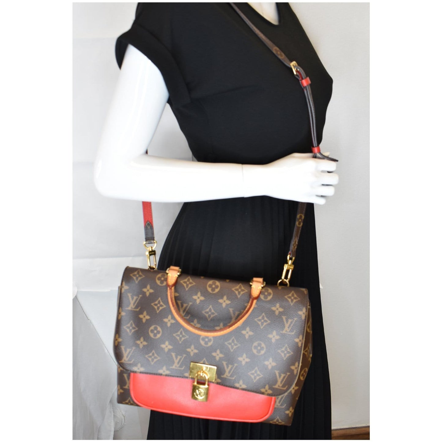 LOUIS VUITTON Marignan Monogram Canvas Messenger Shoulder Bag Coquelicot - Last Call