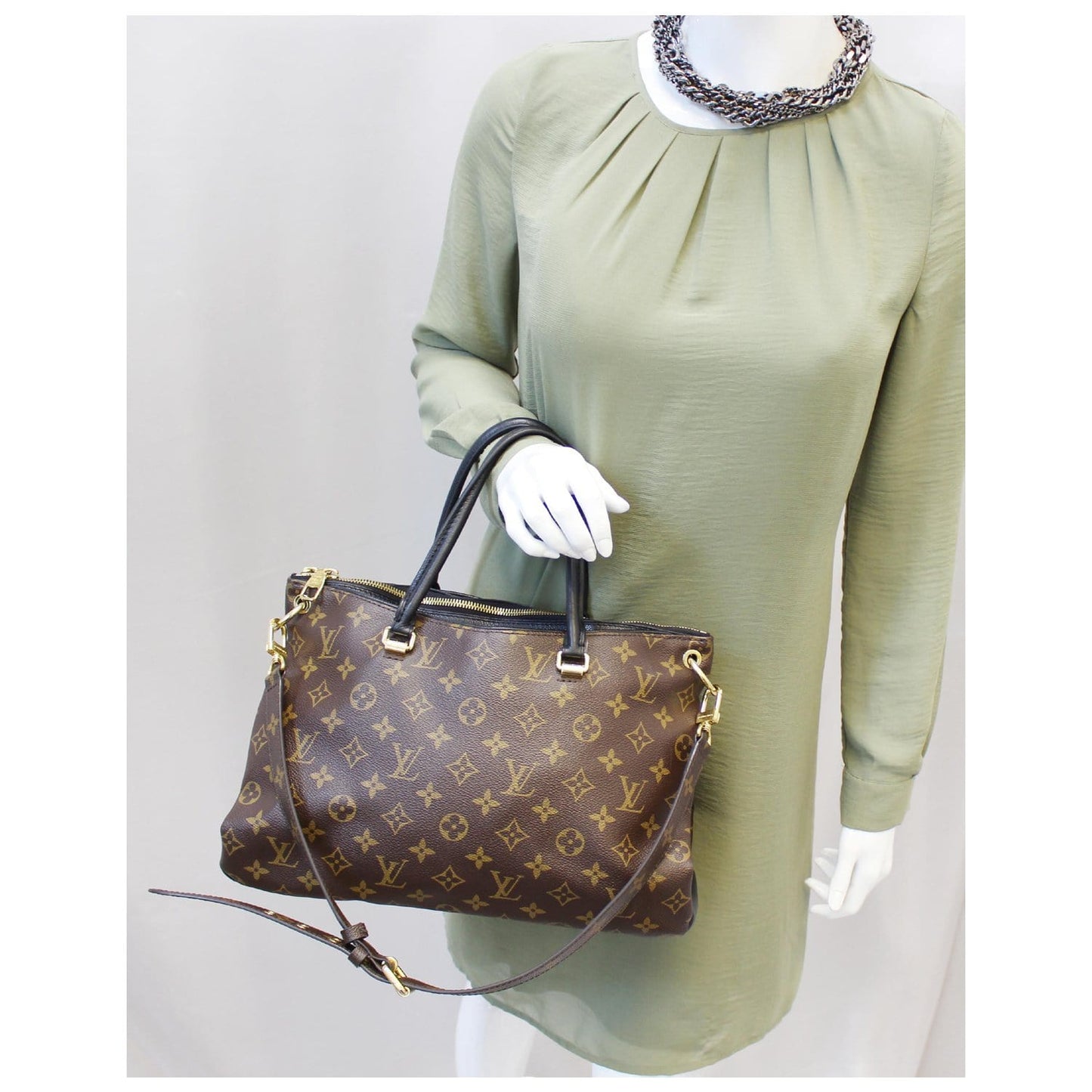 LOUIS VUITTON Pallas Monogram Canvas Shoulder Bag Noir