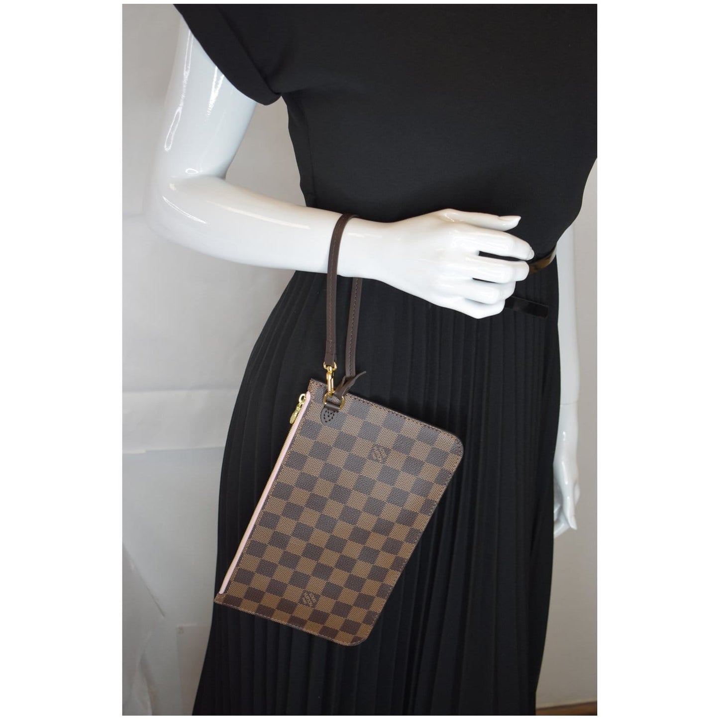 LOUIS VUITTON Pochette Wristlet Pouch Damier Ebene Neverfull GM Rose Ballerine