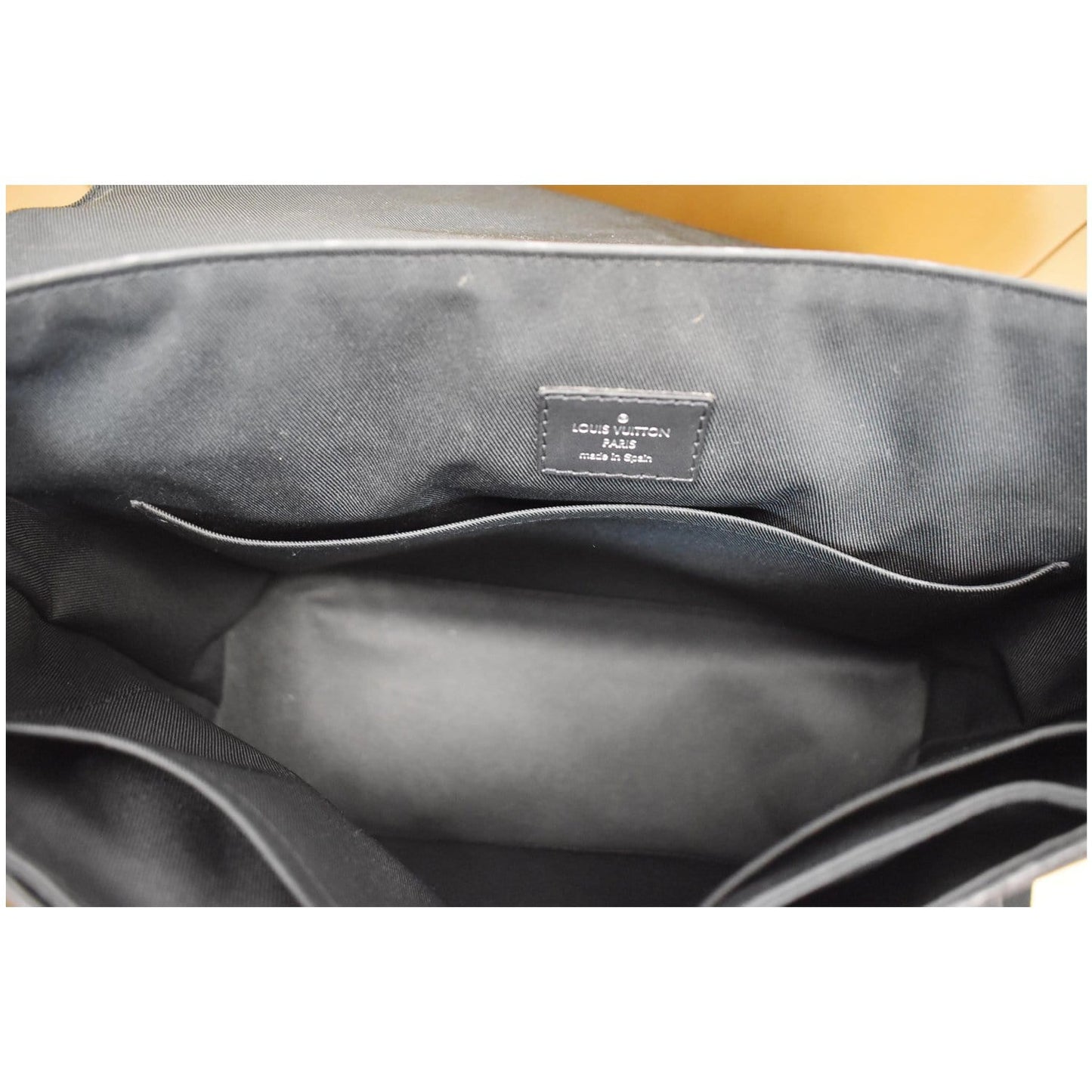 LOUIS VUITTON District MM Monogram Eclipse Messenger Bag Black