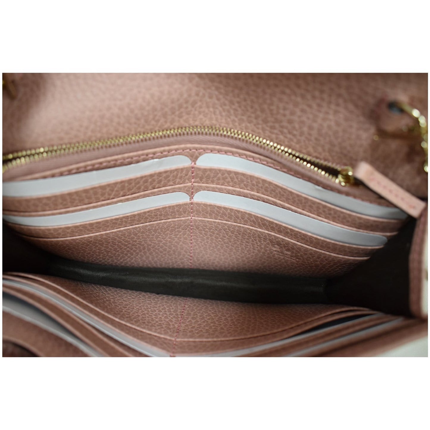 GUCCI Dollar Interlocking G Leather Chain Wallet Soft Pink 510314