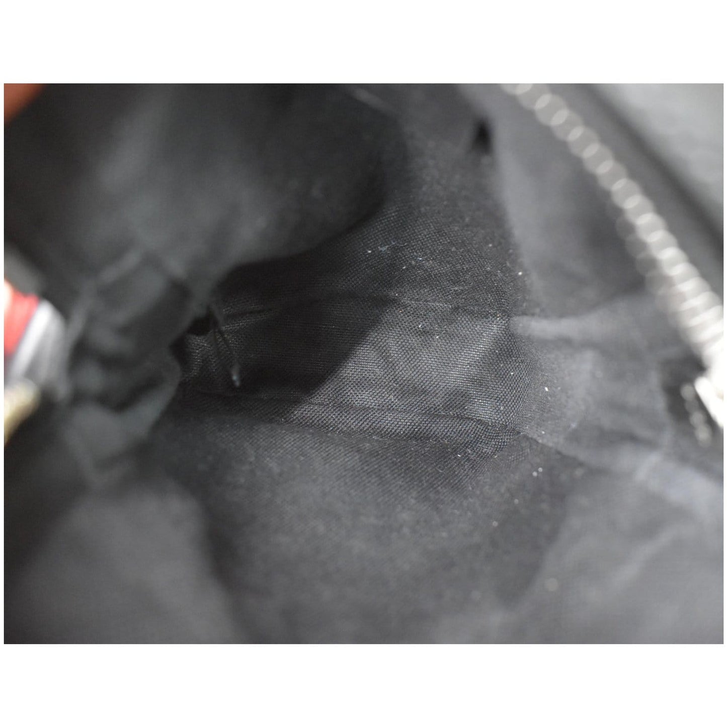GUCCI GG Supreme Monogram Web Messenger Bag Black 598103