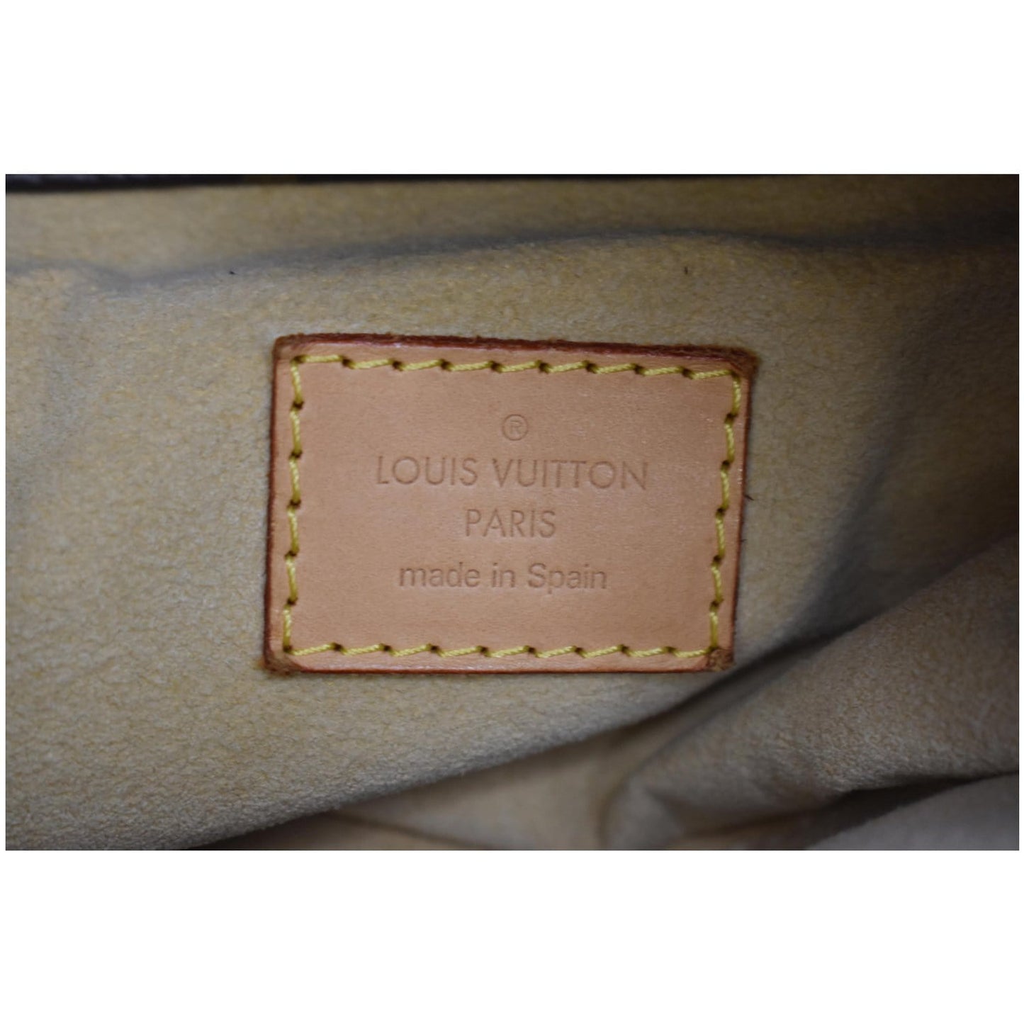 LOUIS VUITTON Artsy MM Monogram Canvas Shoulder Bag Brown
