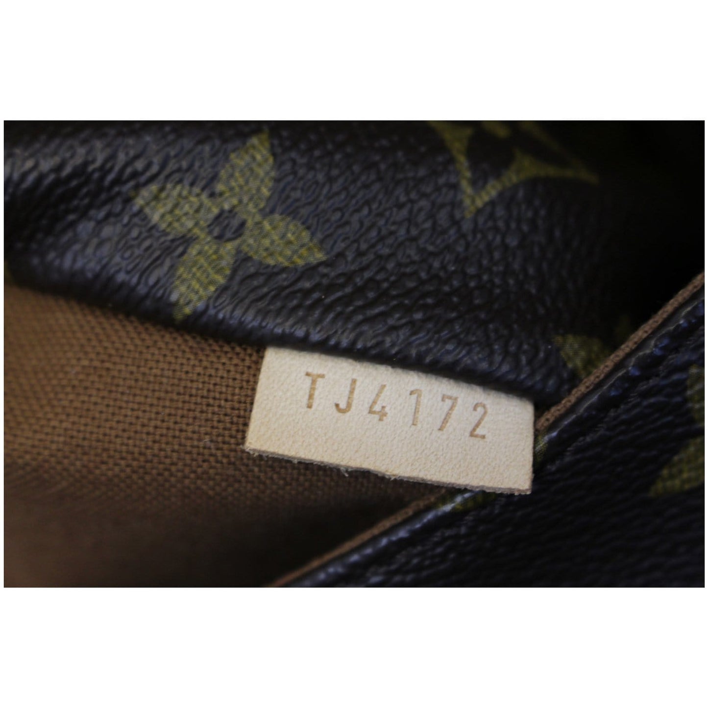 LOUIS VUITTON Totally MM Monogram Canvas Tote Shoulder Bag
