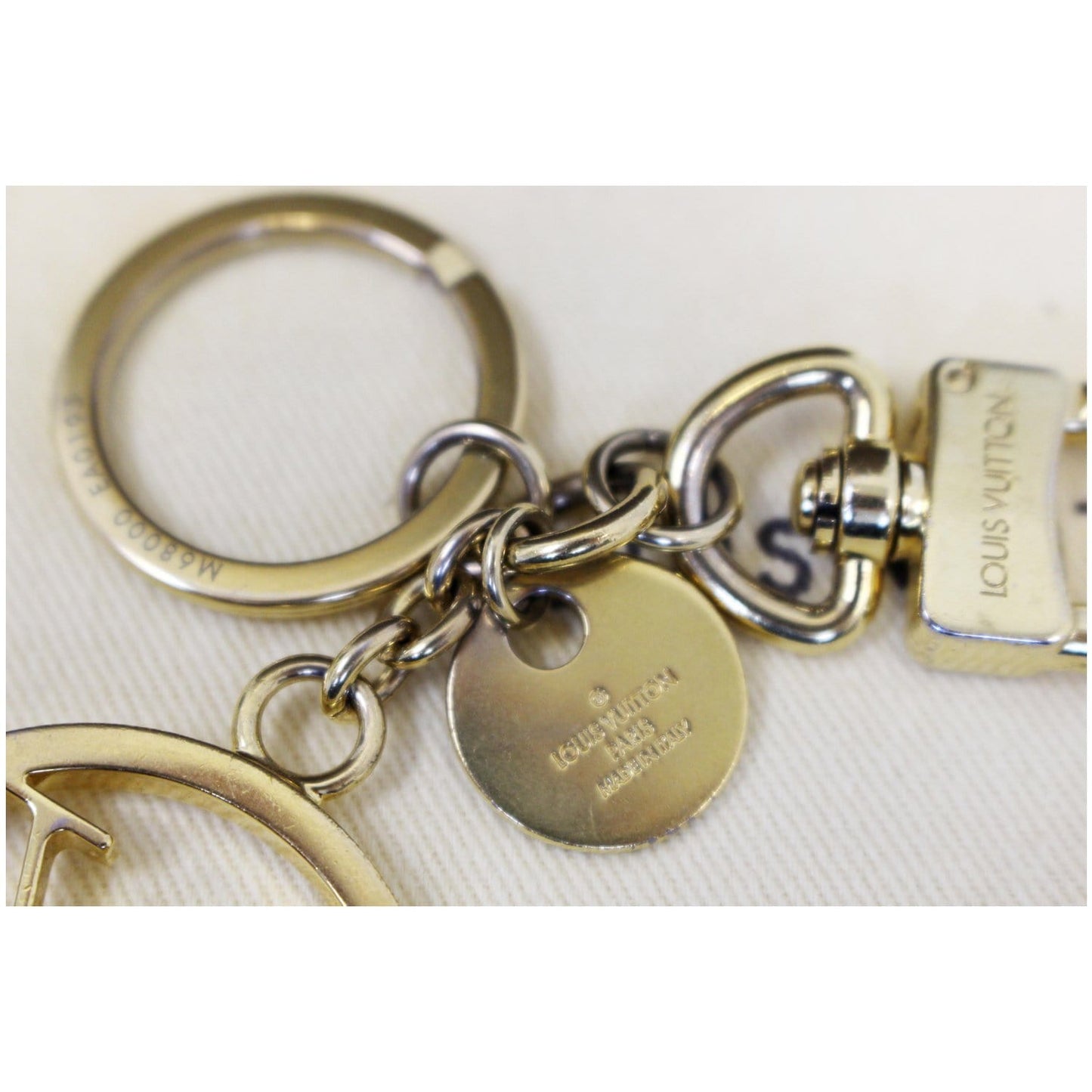 LOUIS VUITTON Bag Charm LV Circle Key Holder