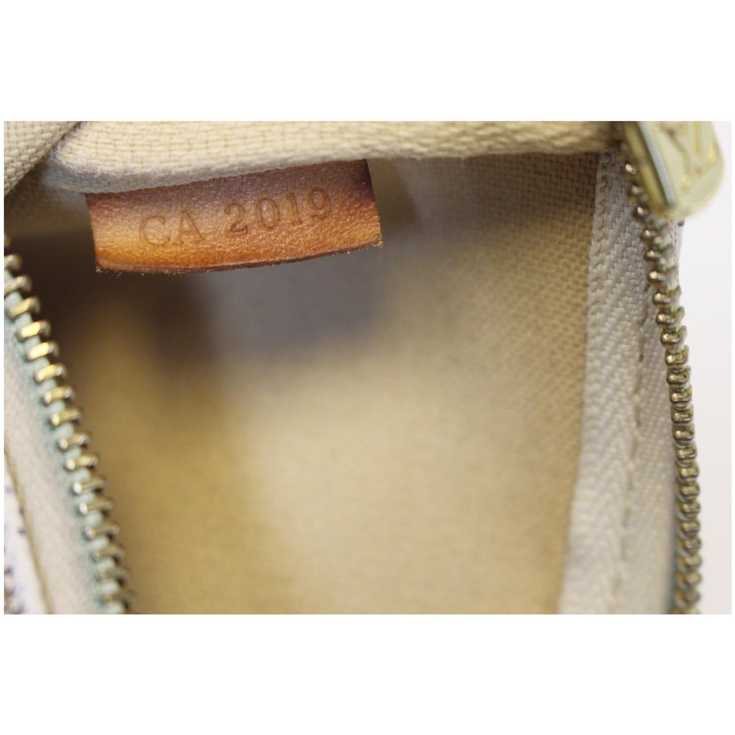 LOUIS VUITTON Pochette Accessoires Damier Azur Pouch White