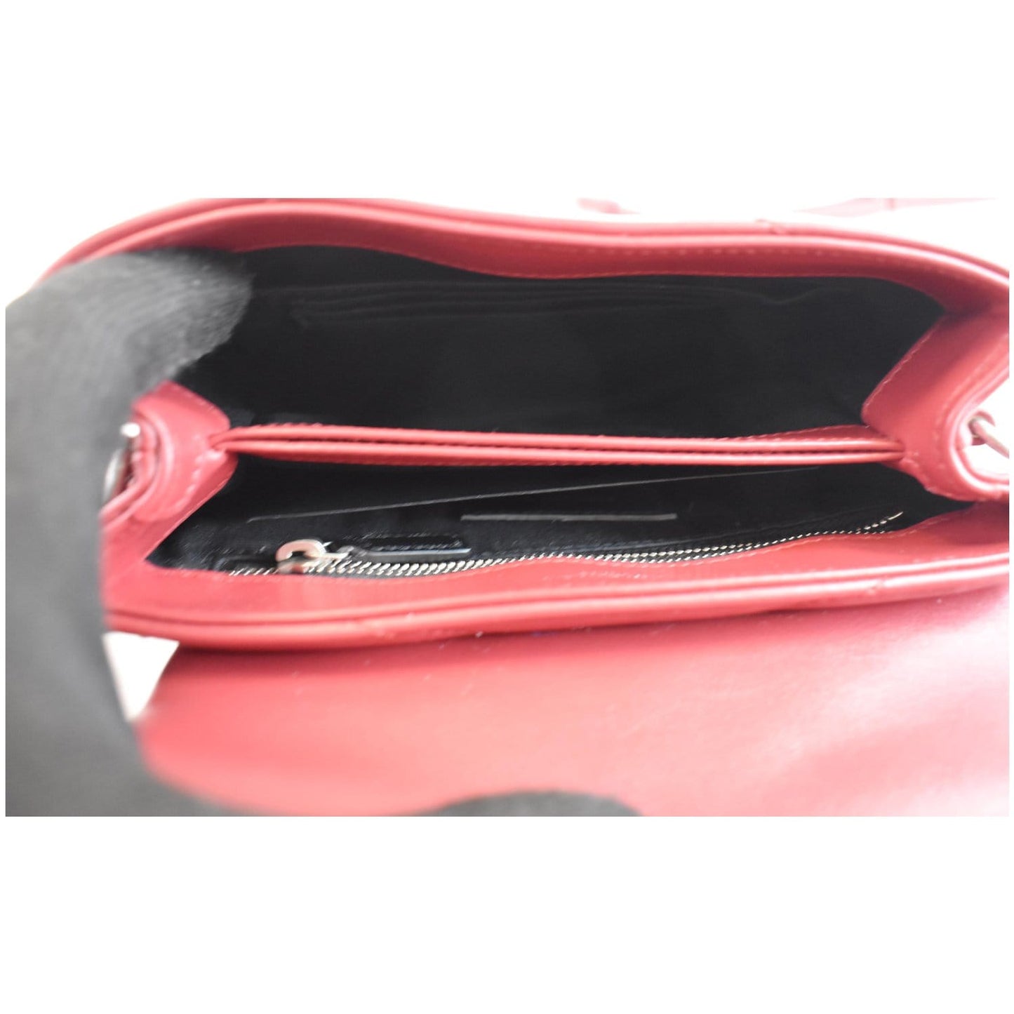 YVES SAINT LAURENT Loulou Toy Matelasse Leather Crossbody Bag Red