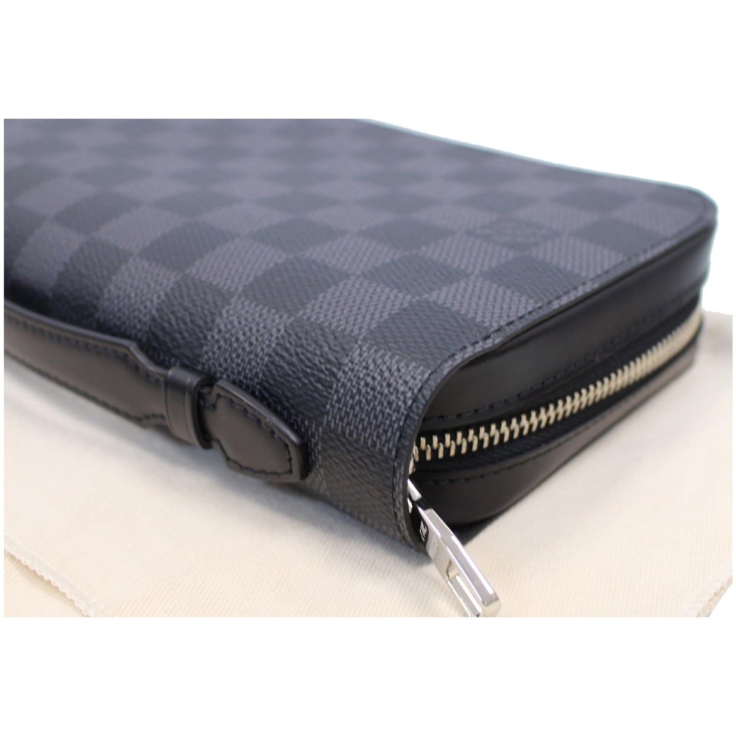 Louis Vuitton Zippy XL  Damier Graphite Wallet Black