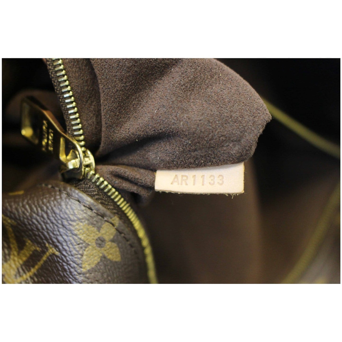 LOUIS VUITTON Metis Monogram Canvas Hobo Shoulder Bag