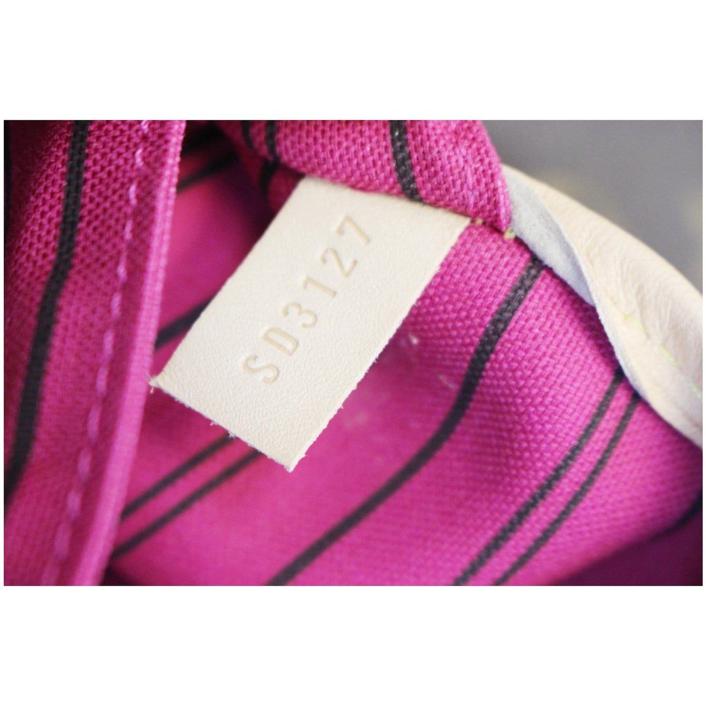LOUIS VUITTON Neverfull MM Pivoine Monogram Canvas Tote Bag