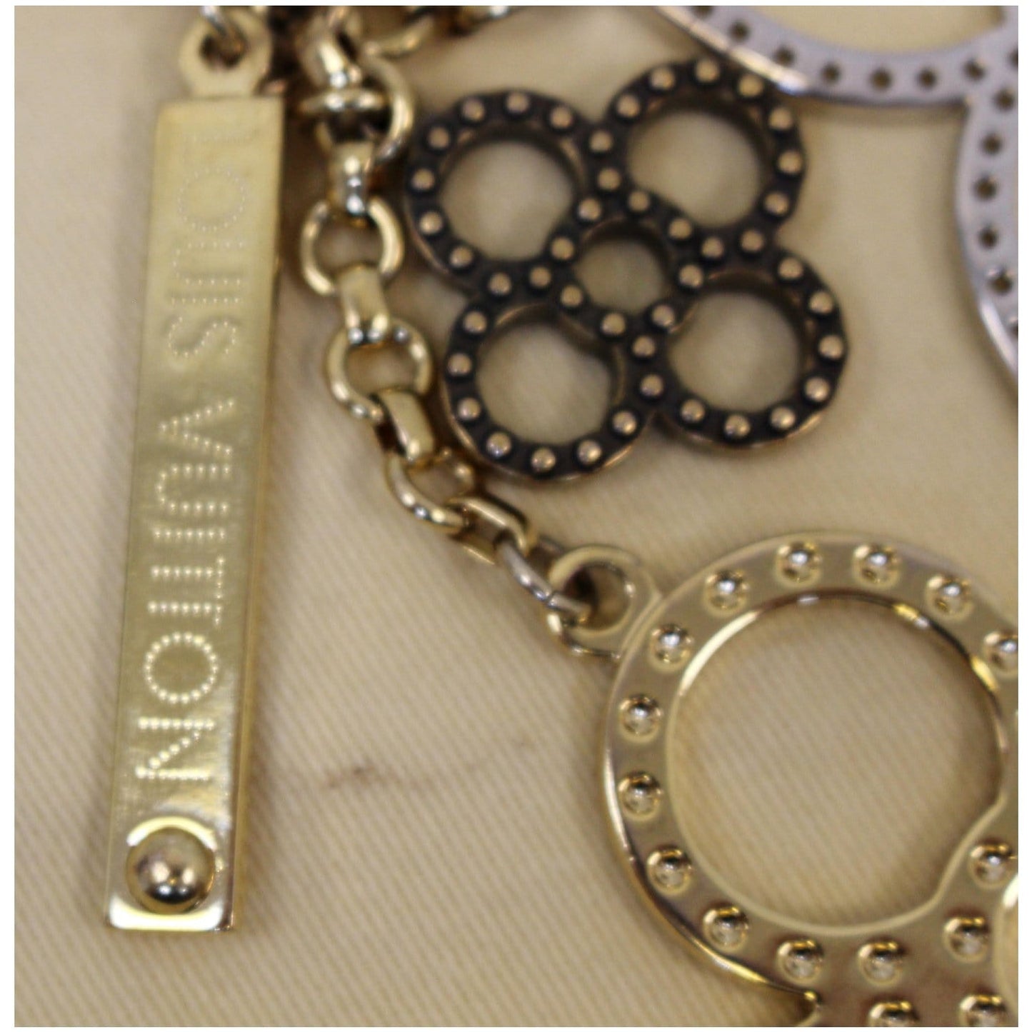 LOUIS VUITTON Bijoux Sac Tapage Key Chain Bag Charm Gold