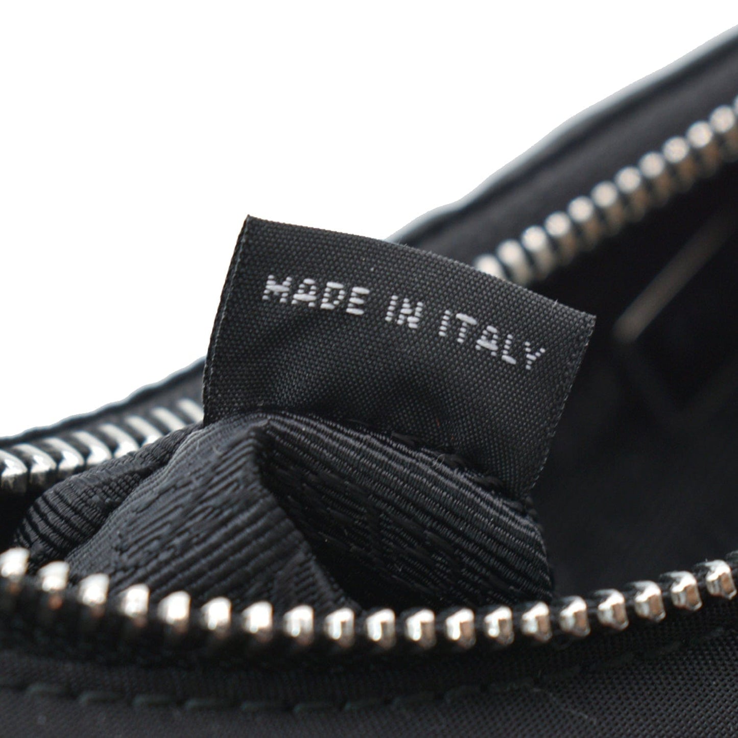 PRADA Re-Edition 2005 Nylon Shoulder Bag Black
