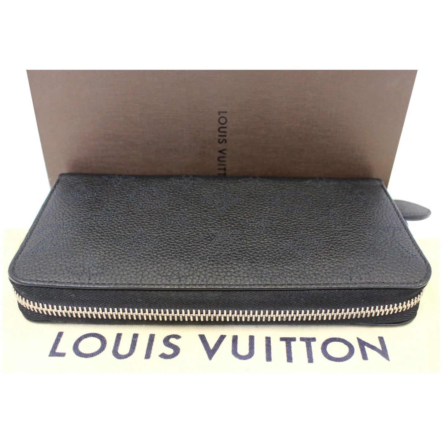 LOUIS VUITTON Mahina Zippy Wallet Noir Black