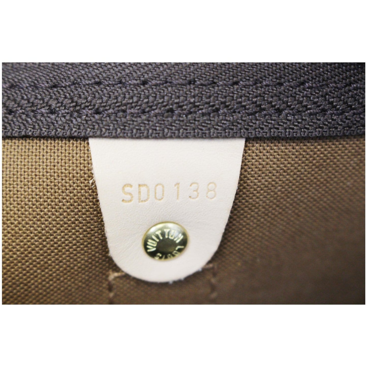 LOUIS VUITTON Keepall 60 Bandouliere Monogram Canvas Travel Bag