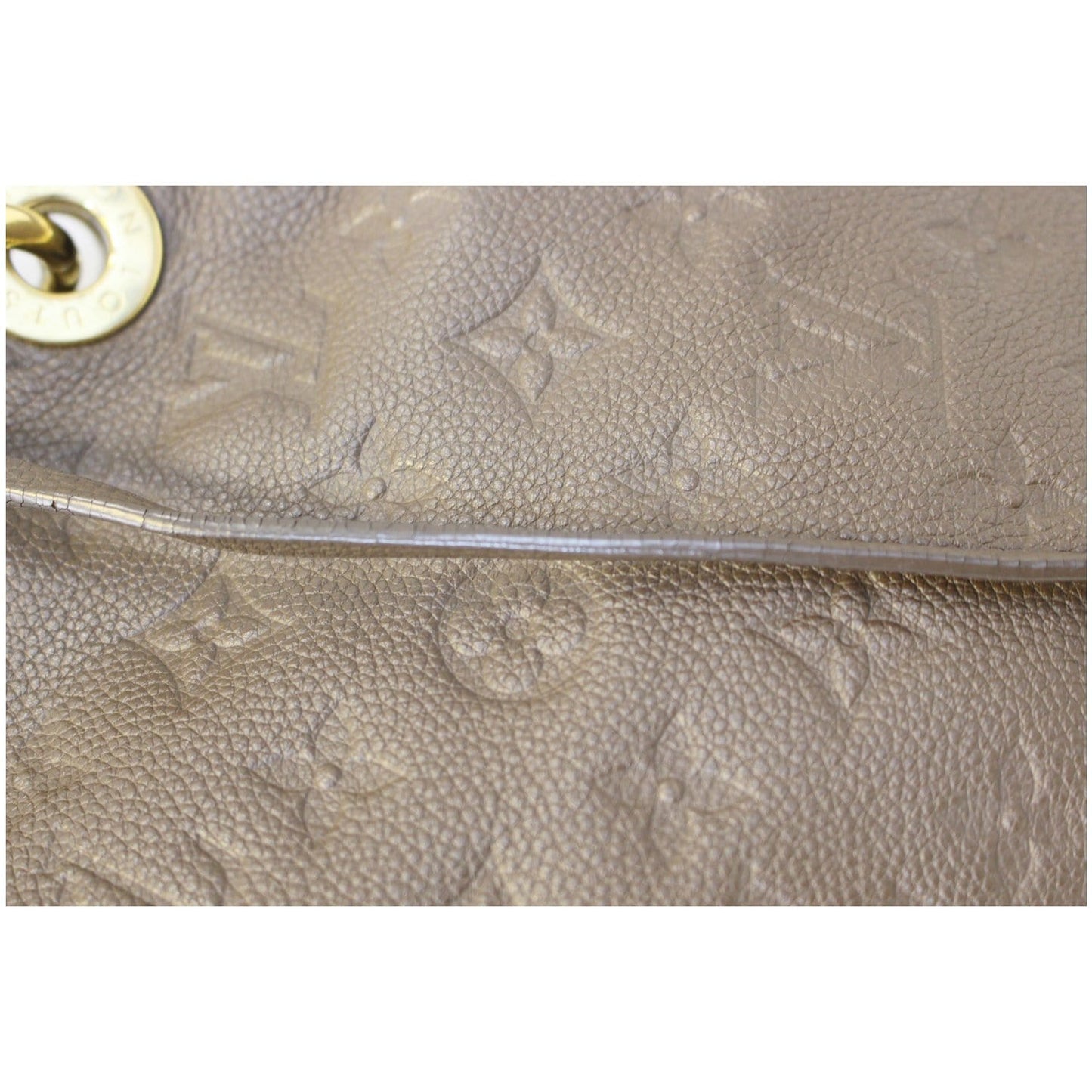 LOUIS VUITTON Artsy MM Empreinte Leather Shoulder Bag Ombre - 20% OFF