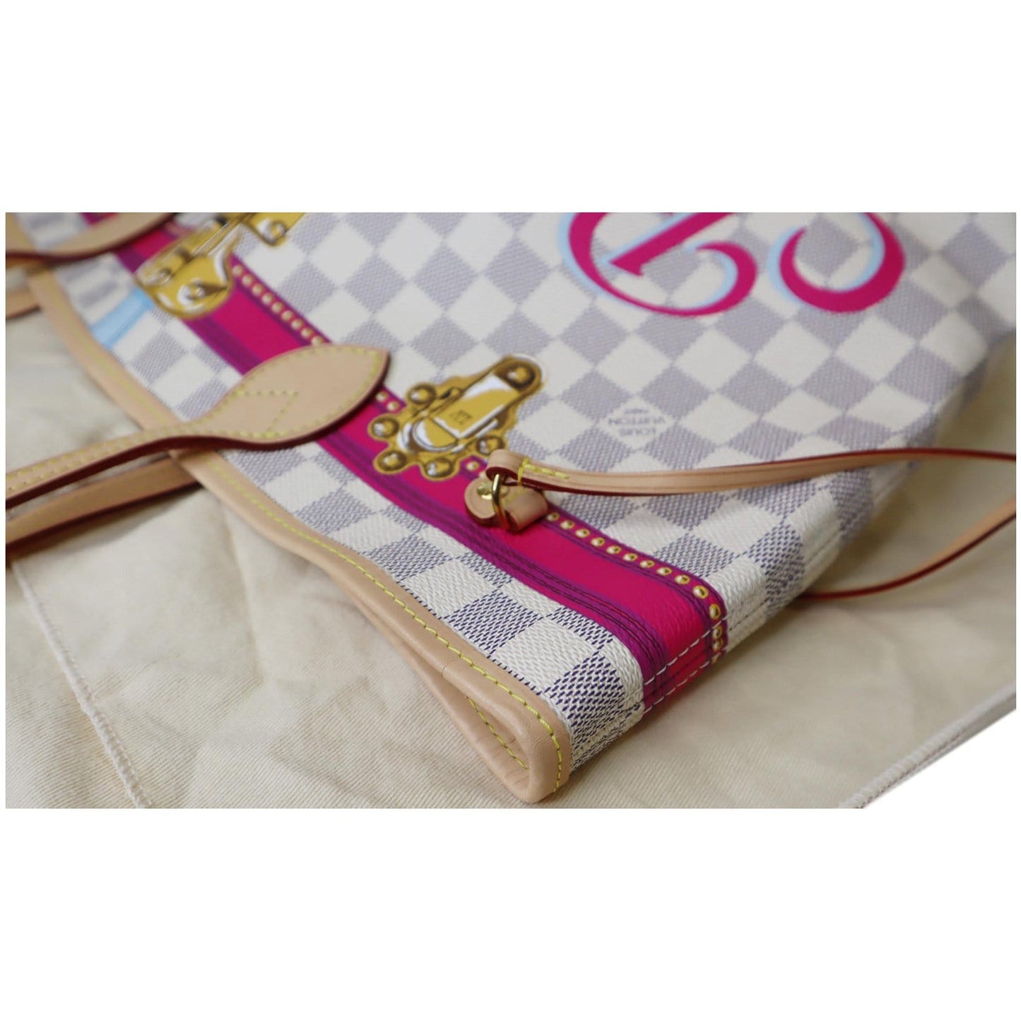 LOUIS VUITTON Neverfull MM Summer Trunk Dameir Azur Shoulder Bag White