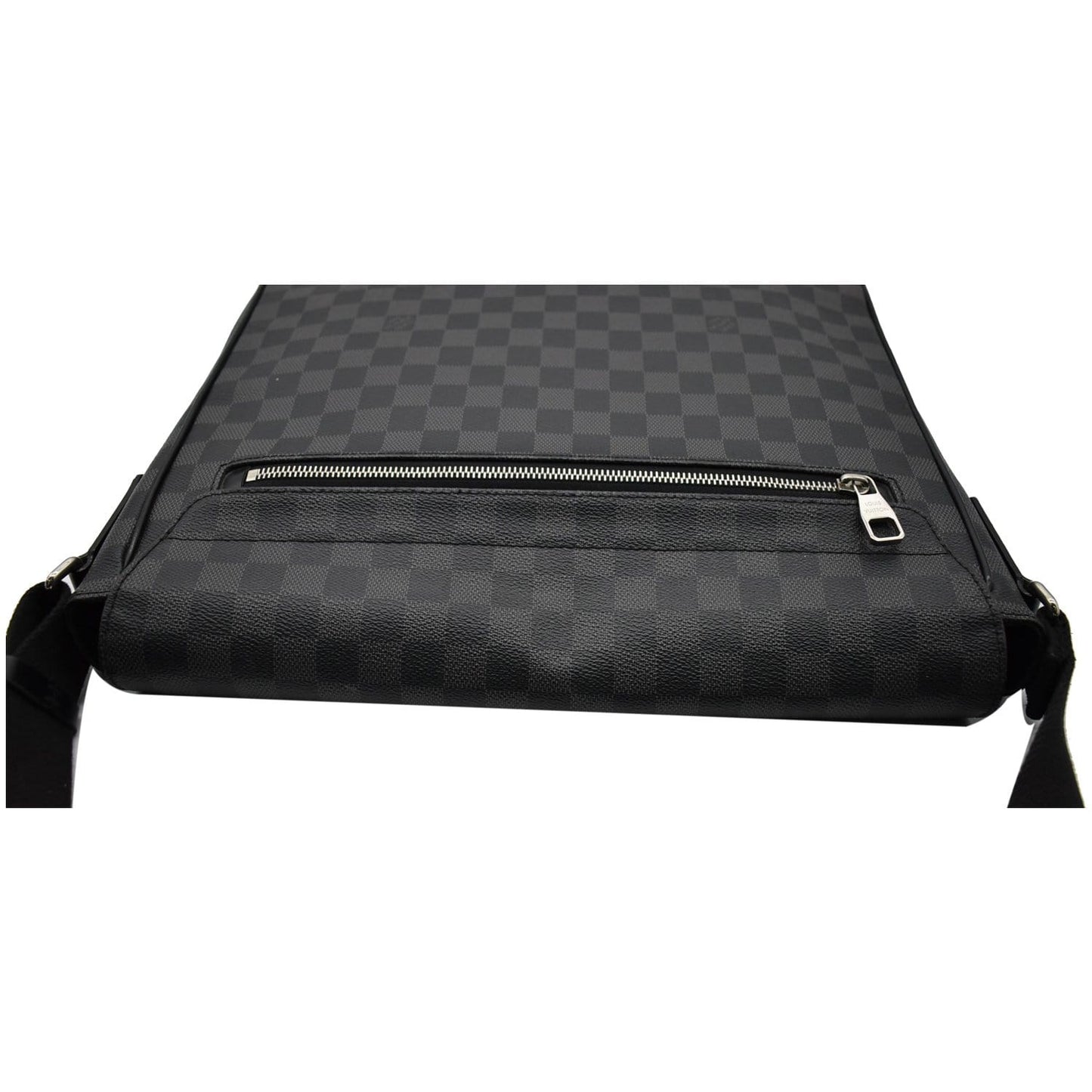 LOUIS VUITTON District GM Damier Graphite Messenger Crossbody Bag Black