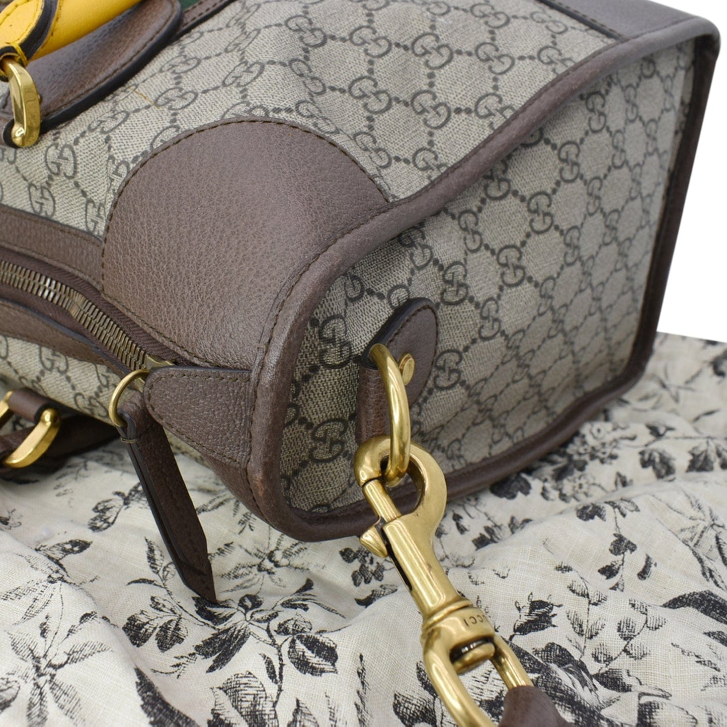 GUCCI Neo Vintage GG Supreme Monogram Web Duffel Travel Bag Beige