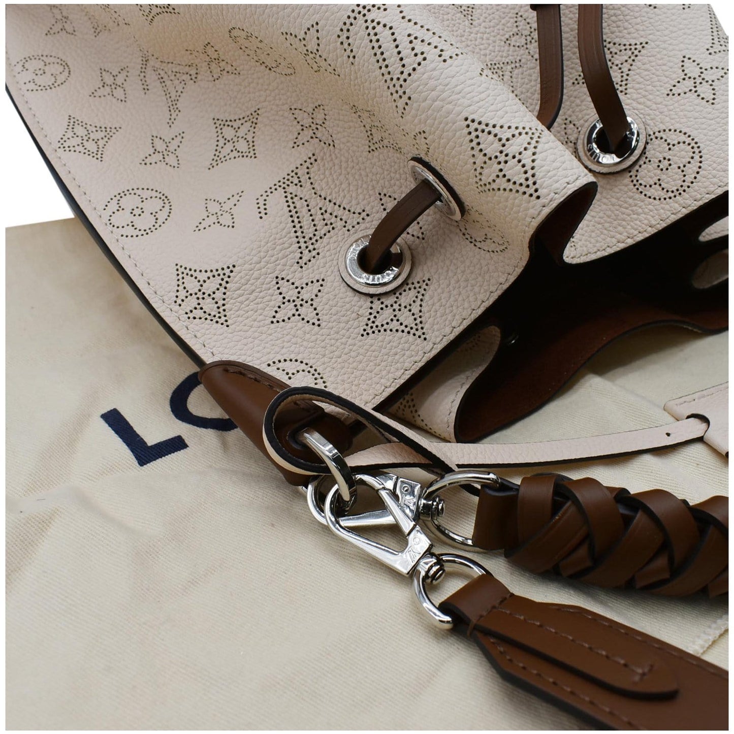 LOUIS VUITTON Muria Mahina Perforated Leather Shoulder Bag Cream - 10% OFF