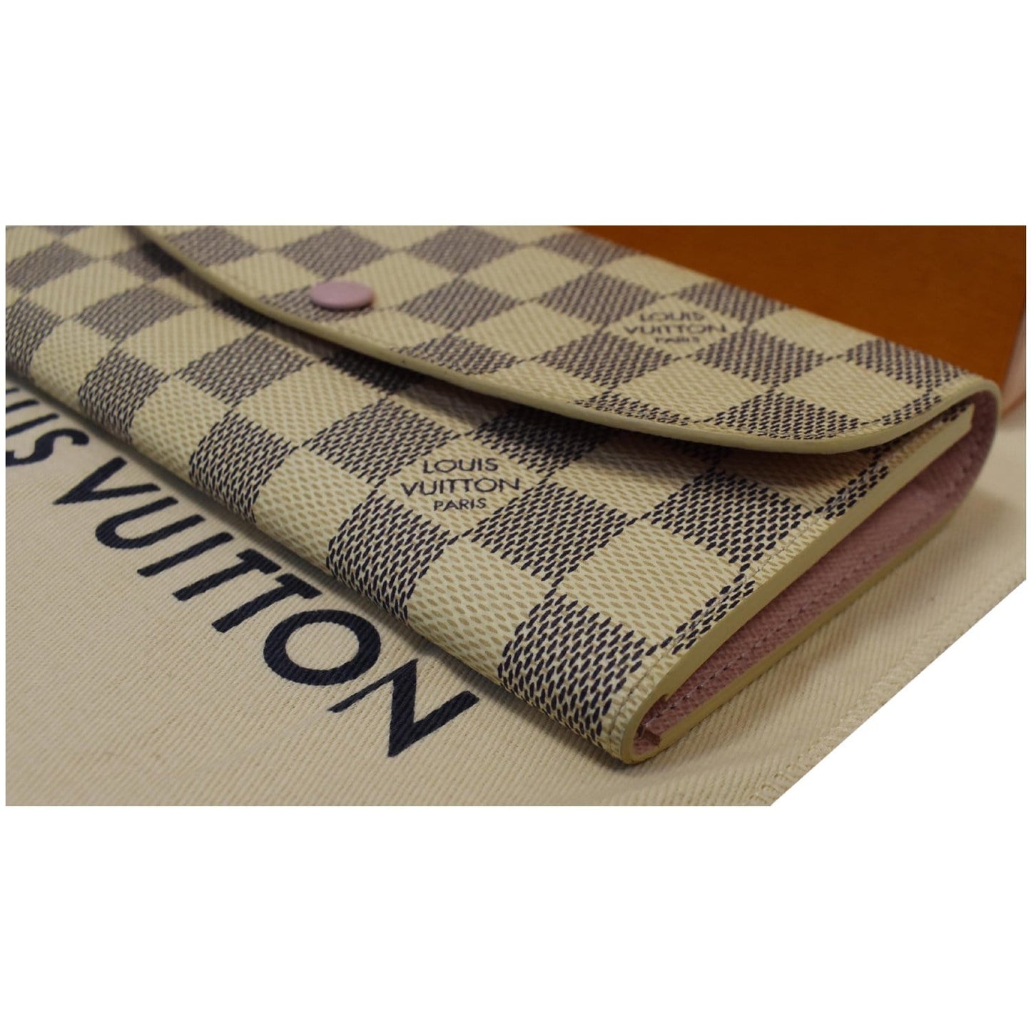 LOUIS VUITTON Emilie Damier Azur Wallet White