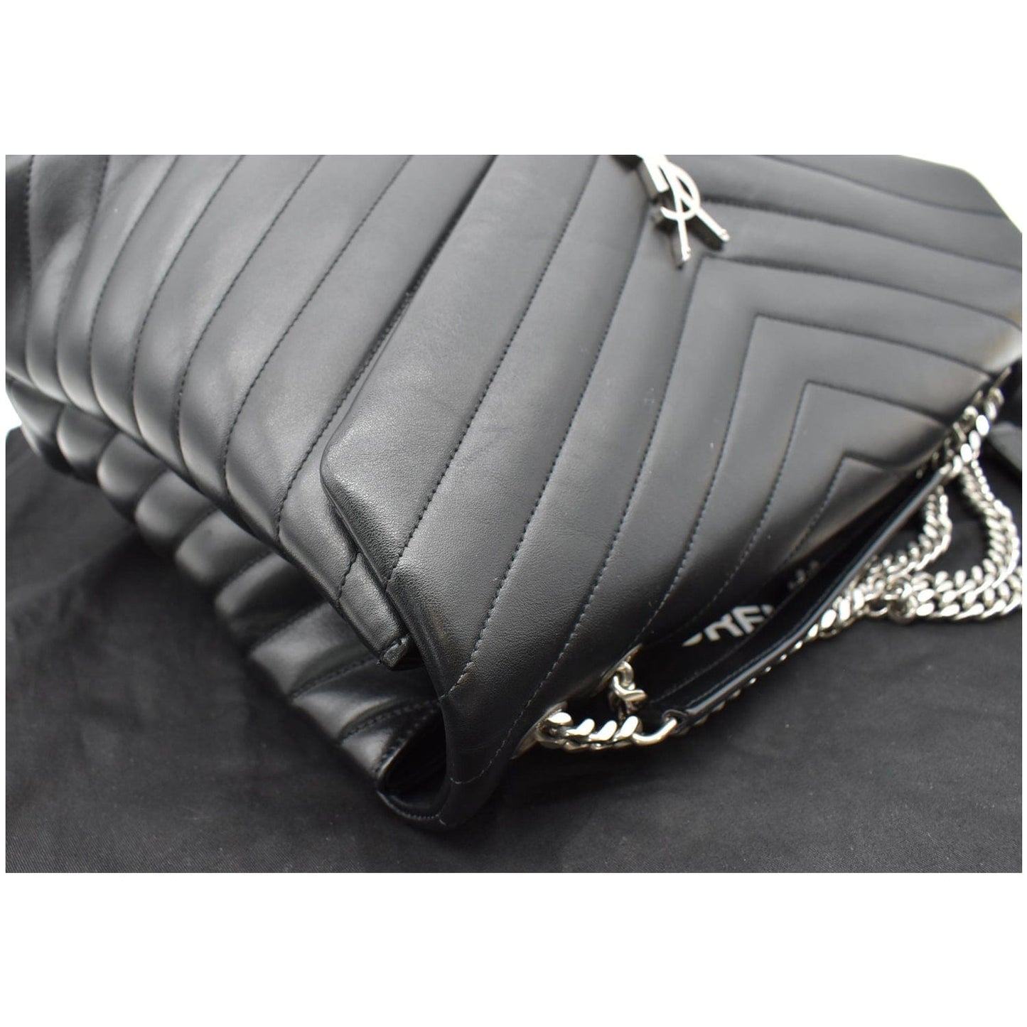 YVES SAINT LAURENT Large Loulou Matelasse Leather Chain Shoulder Bag Black