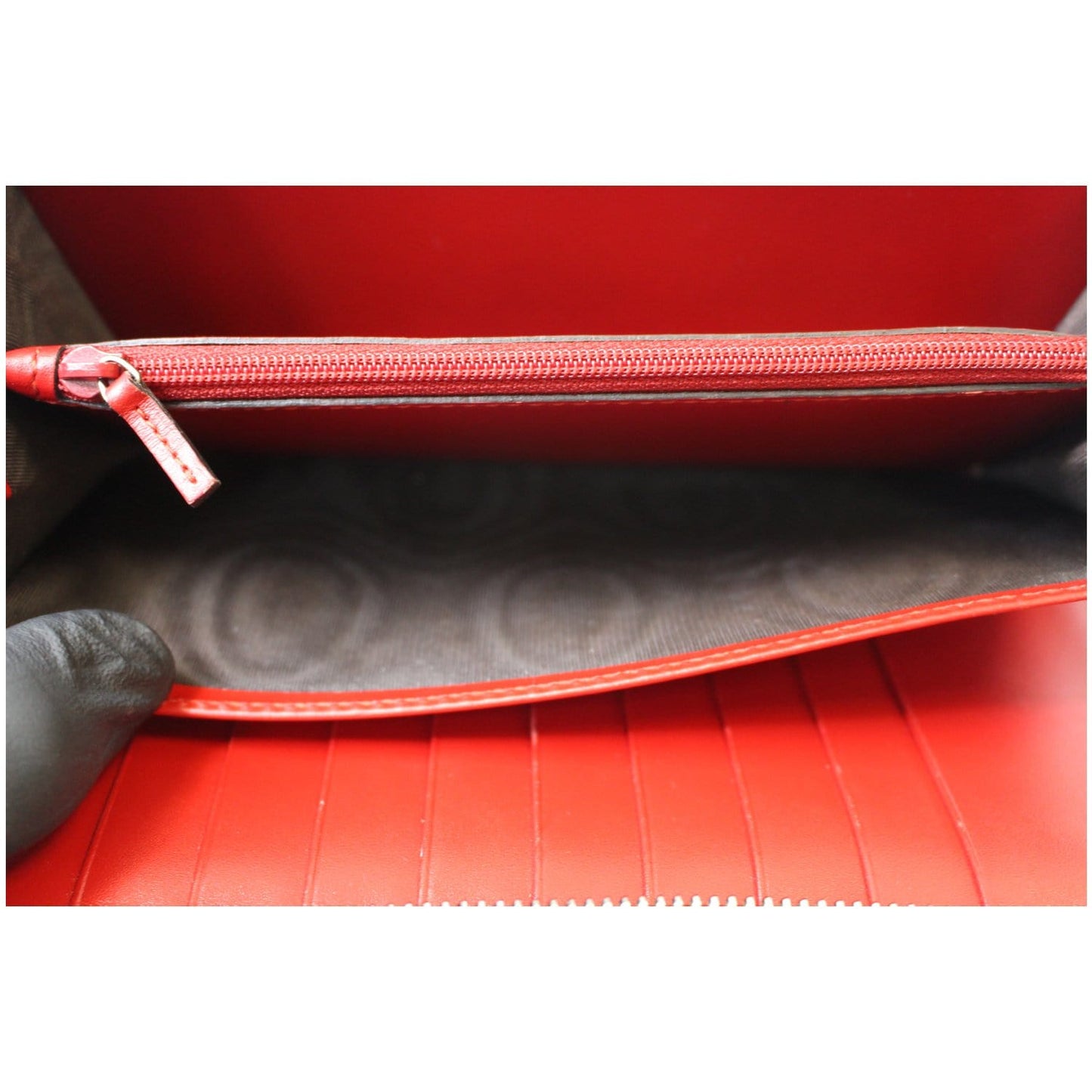 GUCCI Signature Continental Guccissima Zip Around Wallet Red 233194