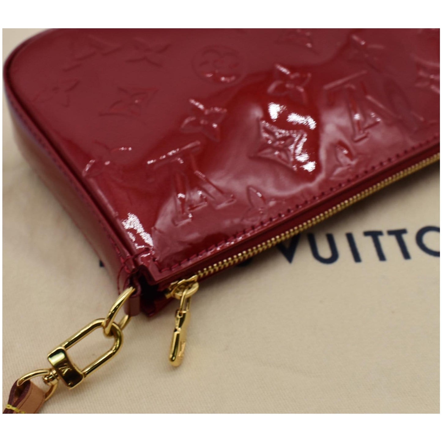 LOUIS VUITTON Pochette Accessoires NM Monogram Vernis Pouch Bag Red