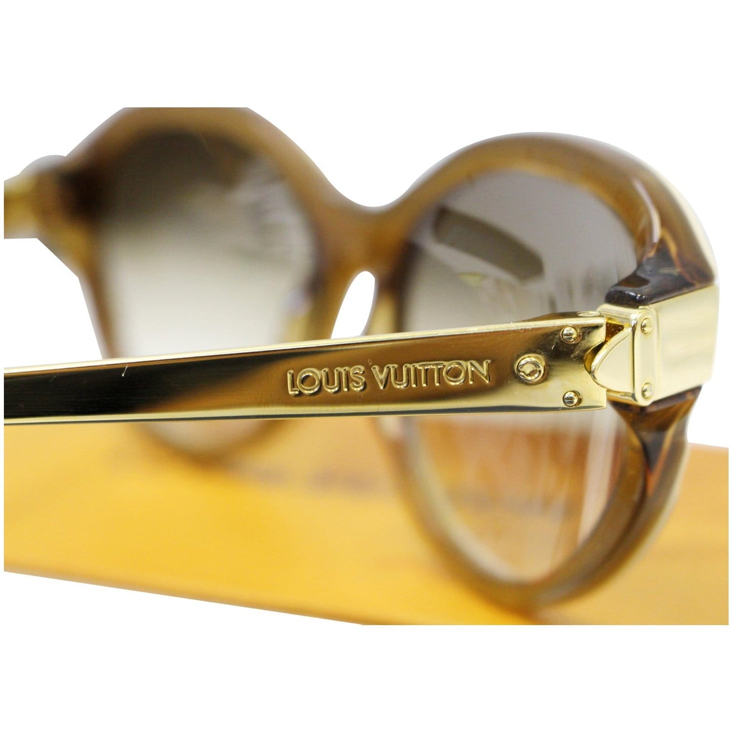 LOUIS VUITTON Petit Soupcon Cat Eye Sunglasses Brown/Gold Z0487W