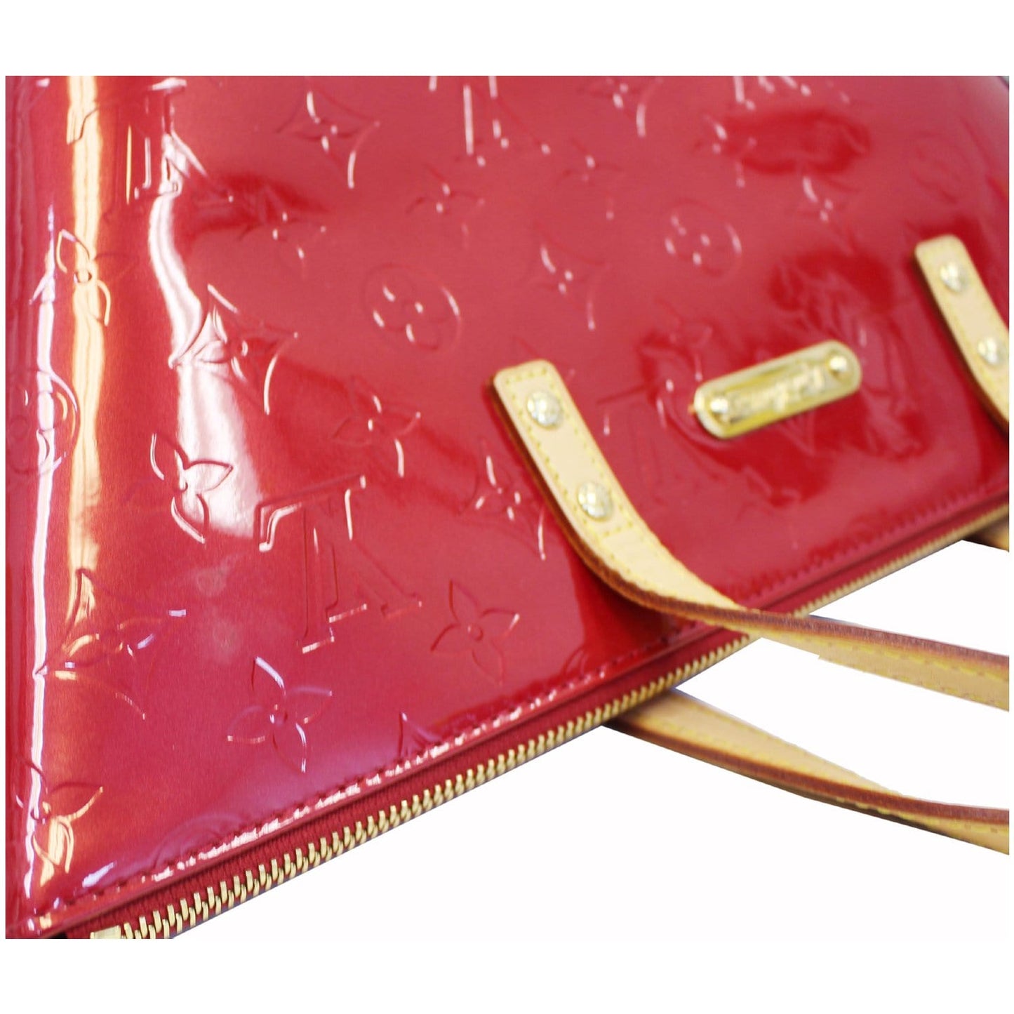 LOUIS VUITTON Bellevue PM Vernis Leather Satchel Bag Pomme D'Amour