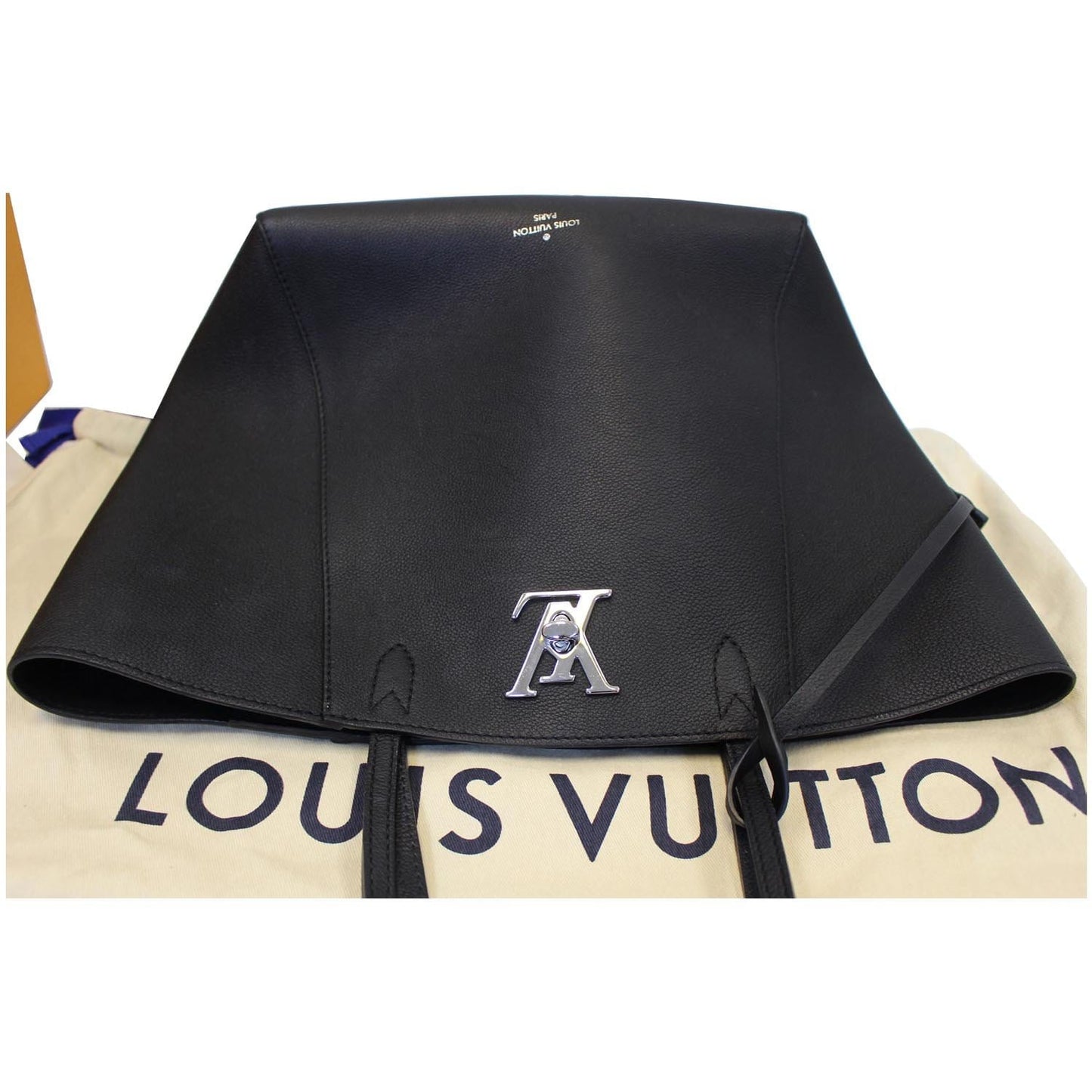 LOUIS VUITTON Lockme Cabas Calfskin Leather Shoulder Bag Black