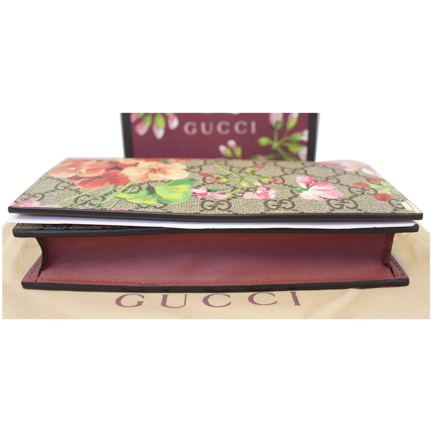 GUCCI GG Supreme Monogram Blooms Chain Wallet Beige 402724