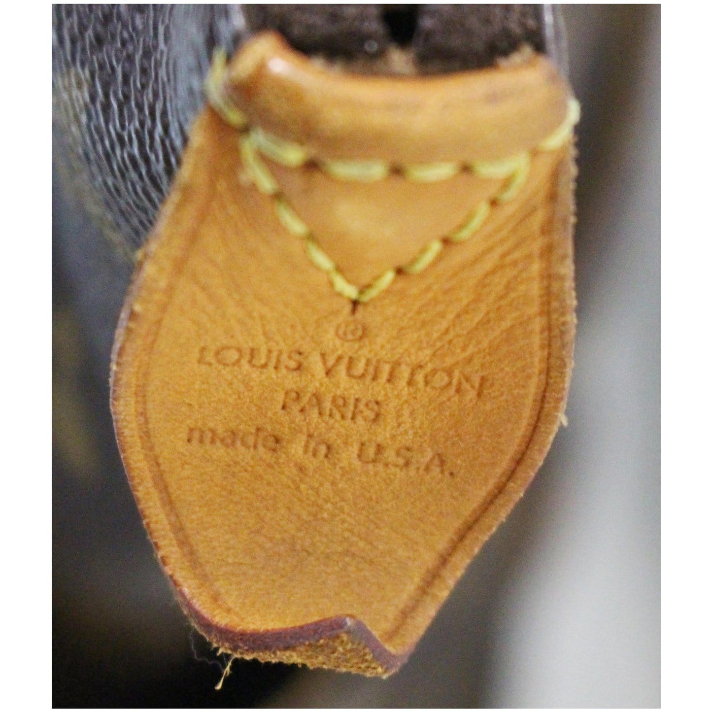 LOUIS VUITTON Totally MM Monogram Canvas Shoulder Bag Brown