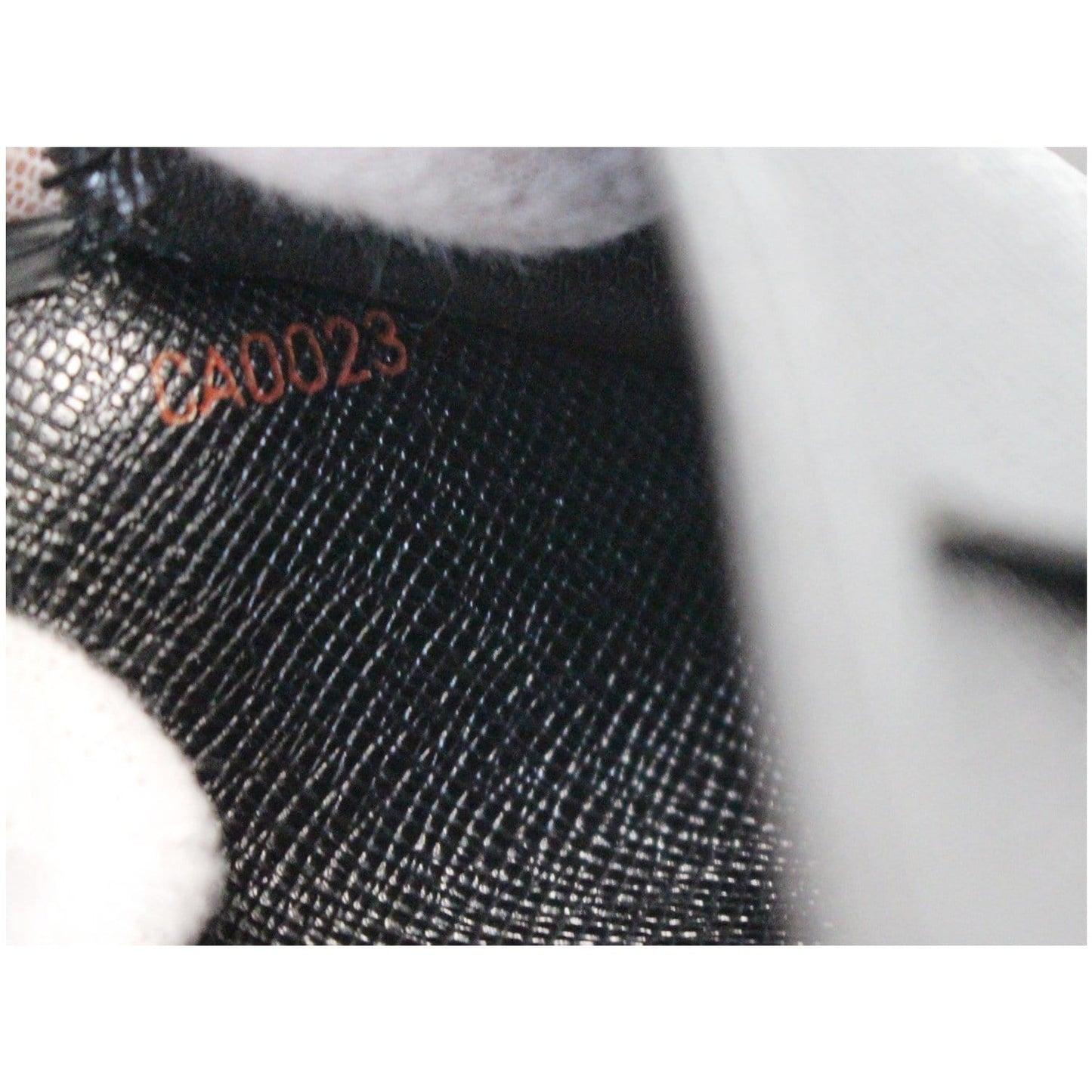 LOUIS VUITTON Brazza Long Epi Wallet Black