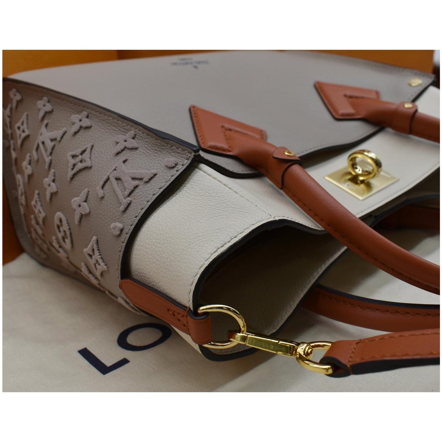 LOUIS VUITTON On My Side MM Monogram Tufting Shoulder Bag Galet