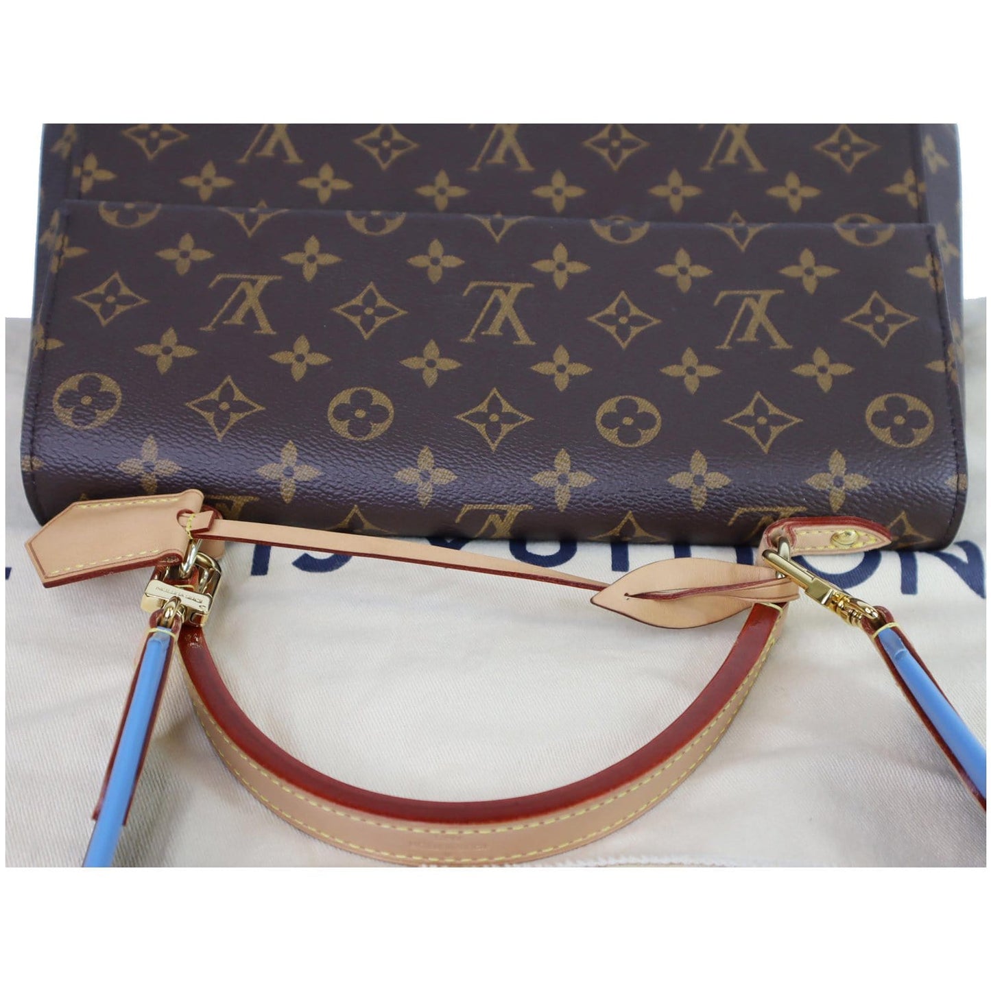 LOUIS VUITTON Cluny MM Monogram Canvas Shoulder Bag Brown
