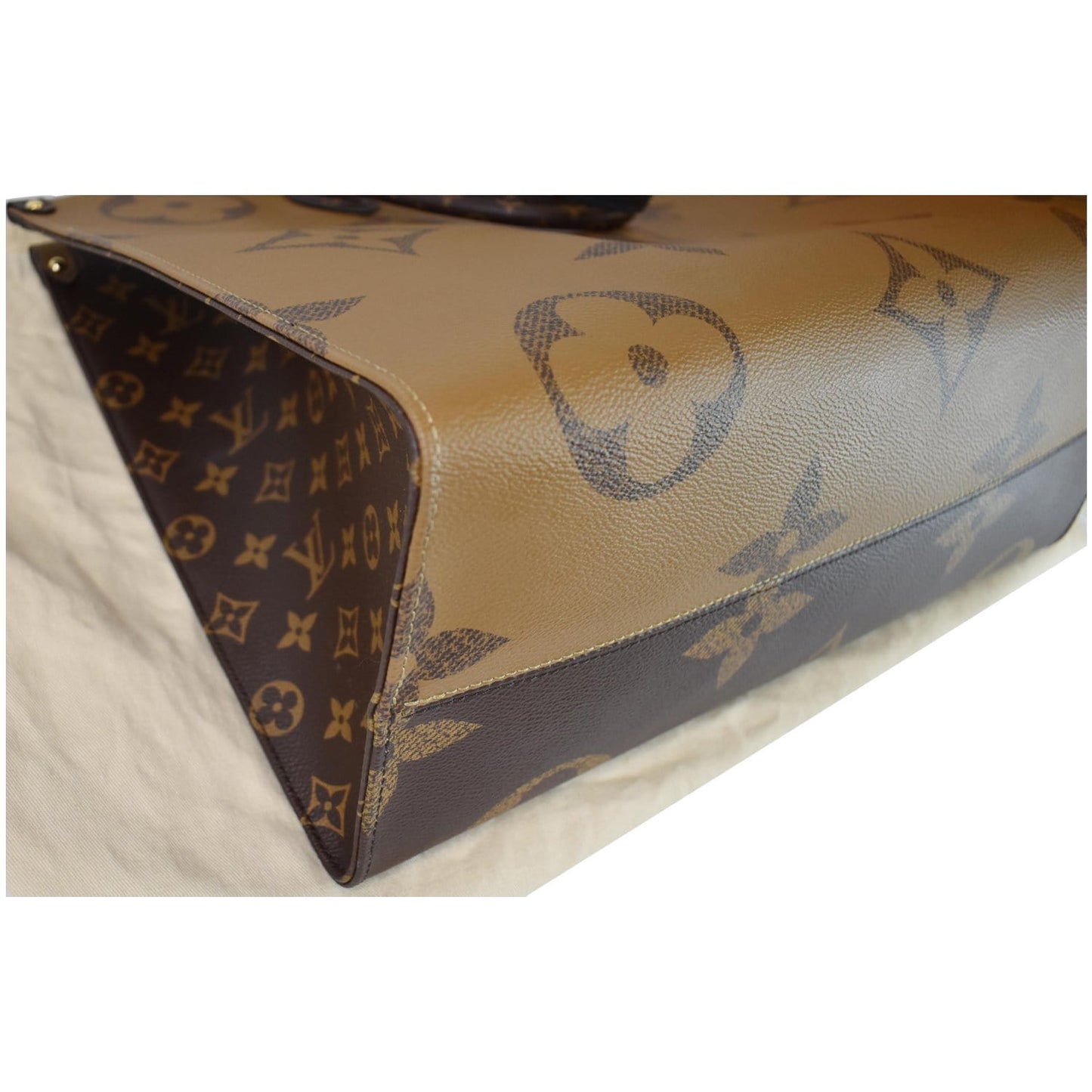 LOUIS VUITTON Onthego GM Reverse Monogram Giant Canvas Shoulder Bag Brown