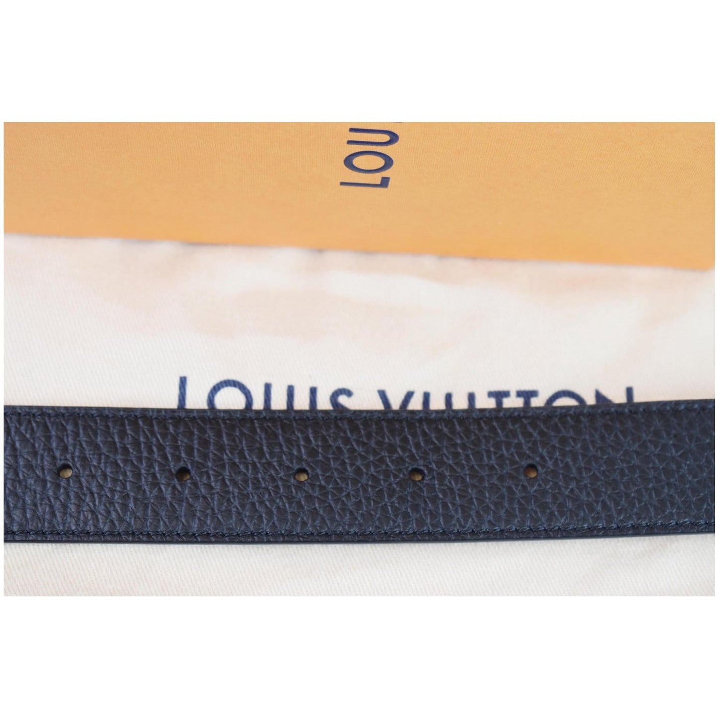 LOUIS VUITTON LV Initiales Leather Reversible Belt Black