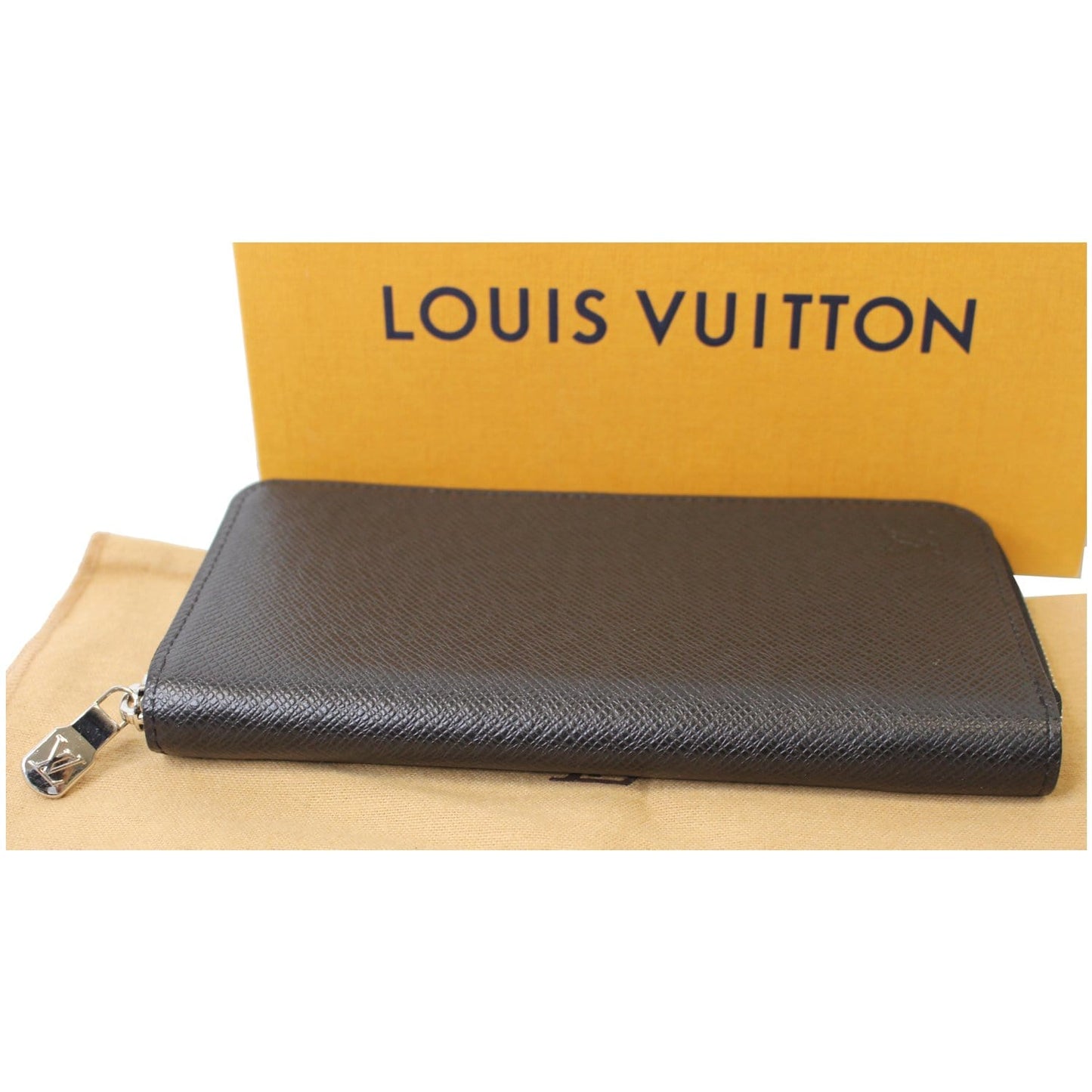 LOUIS VUITTON Zippy Vertical Taiga Long Wallet Black