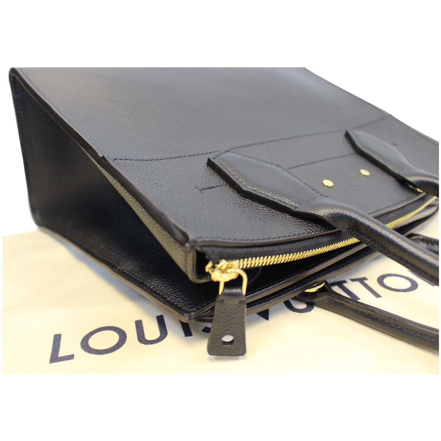 LOUIS VUITTON City Steamer MM Noir Black Leather Shoulder Bag