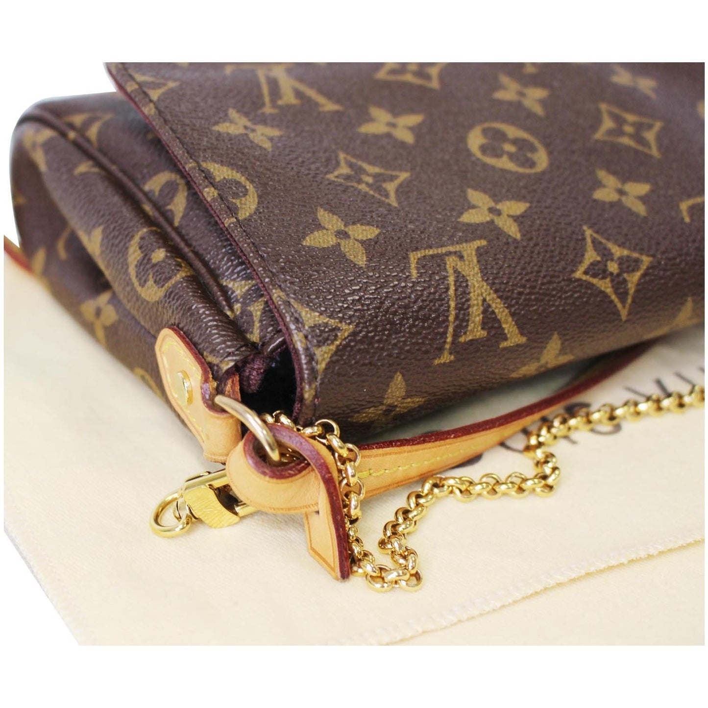 LOUIS VUITTON Favorite MM Monogram Canvas Crossbody Bag Brown