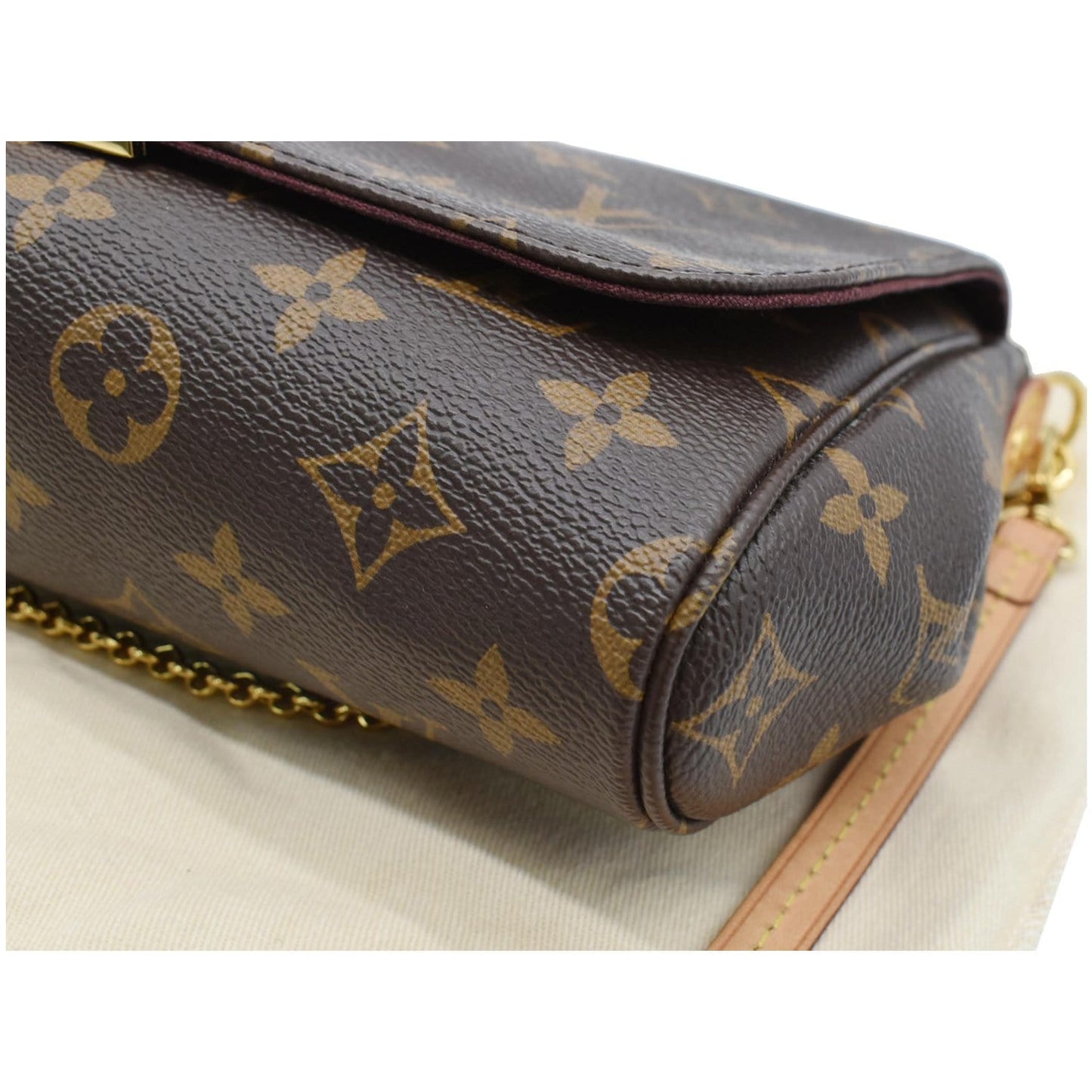 LOUIS VUITTON Favorite MM Monogram Canvas Crossbody Bag Brown