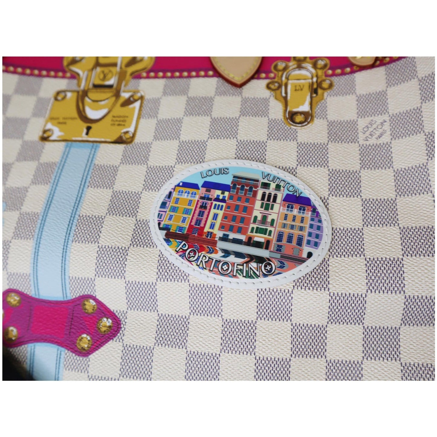 LOUIS VUITTON Neverfull MM Summer Trunk Dameir Azur Shoulder Bag White
