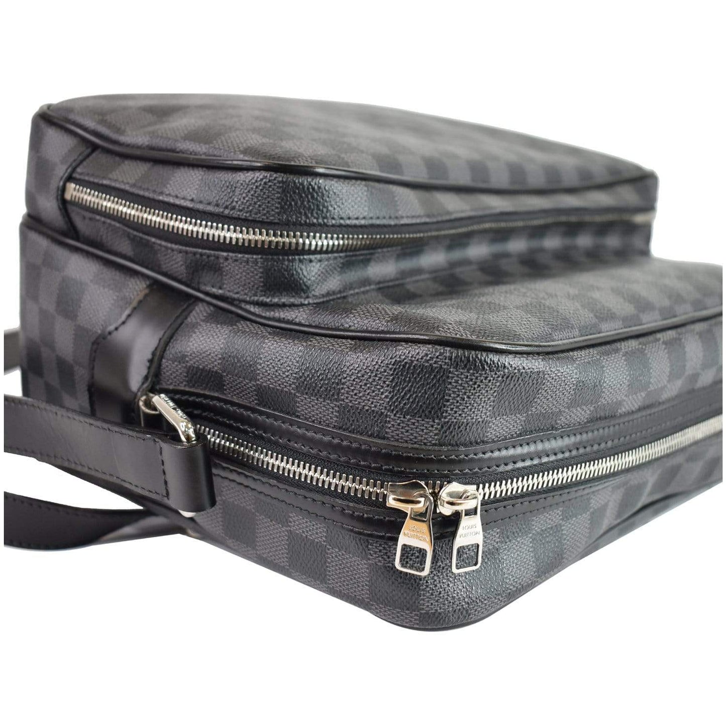 LOUIS VUITTON Sac Leoh Damier Graphite Messenger Bag Black - 20% OFF