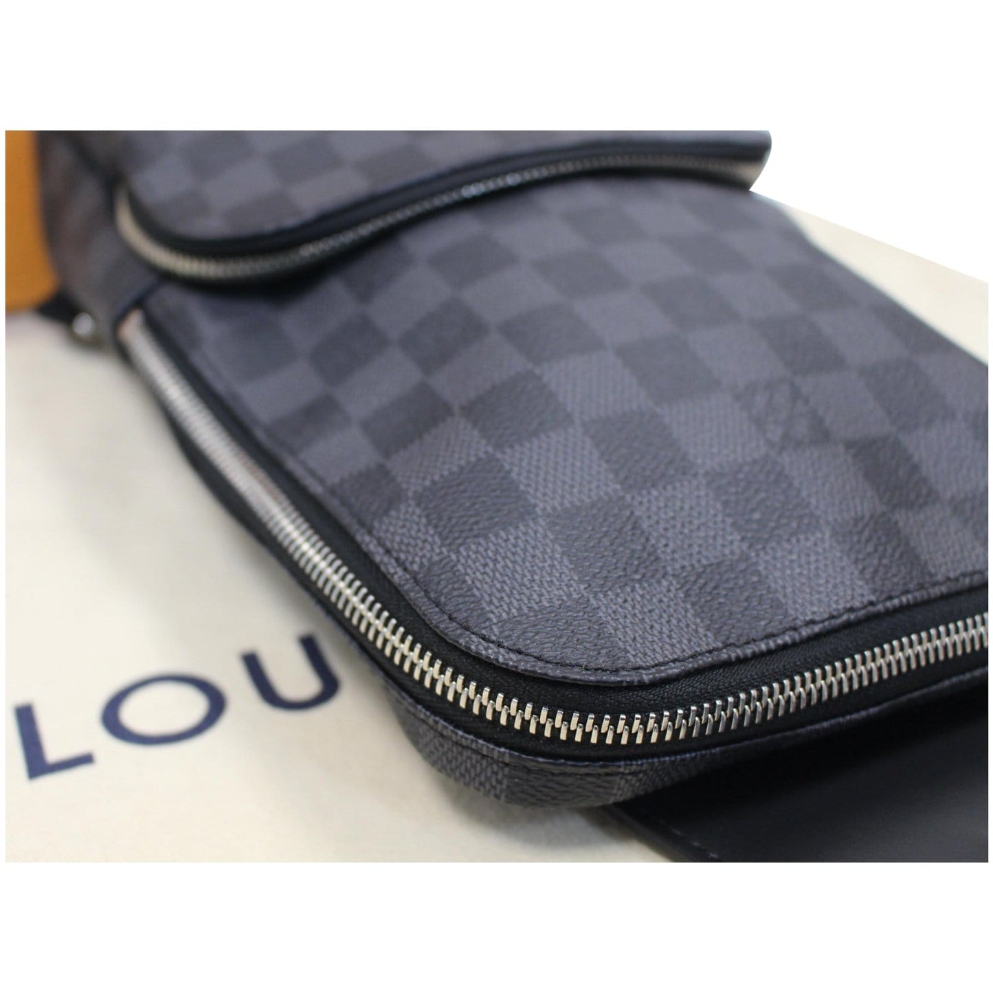 LOUIS VUITTON Avenue Sling Damier Graphite Crossbody Bag Black