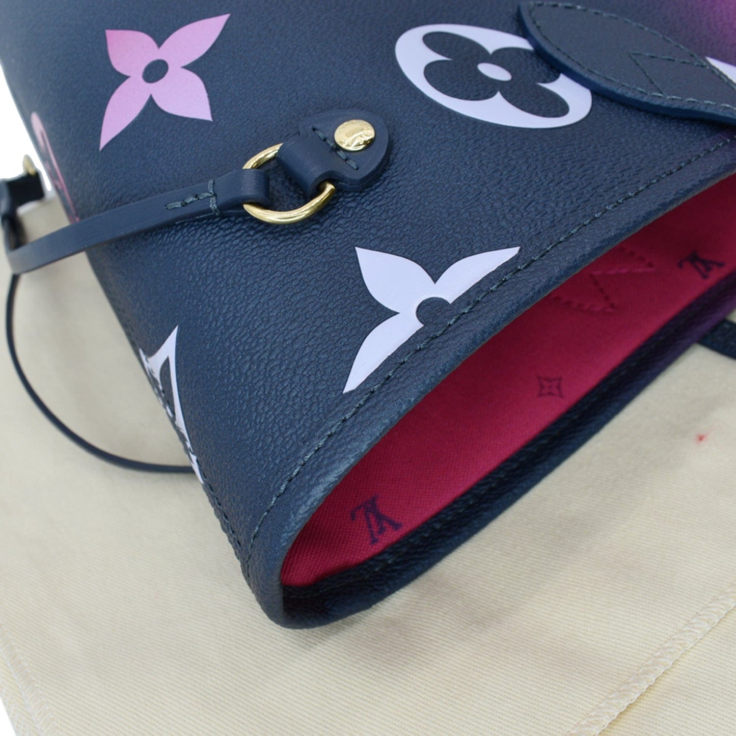 LOUIS VUITTON Neverfull MM Monogram Canvas Tote Bag Midnight Fuchsia