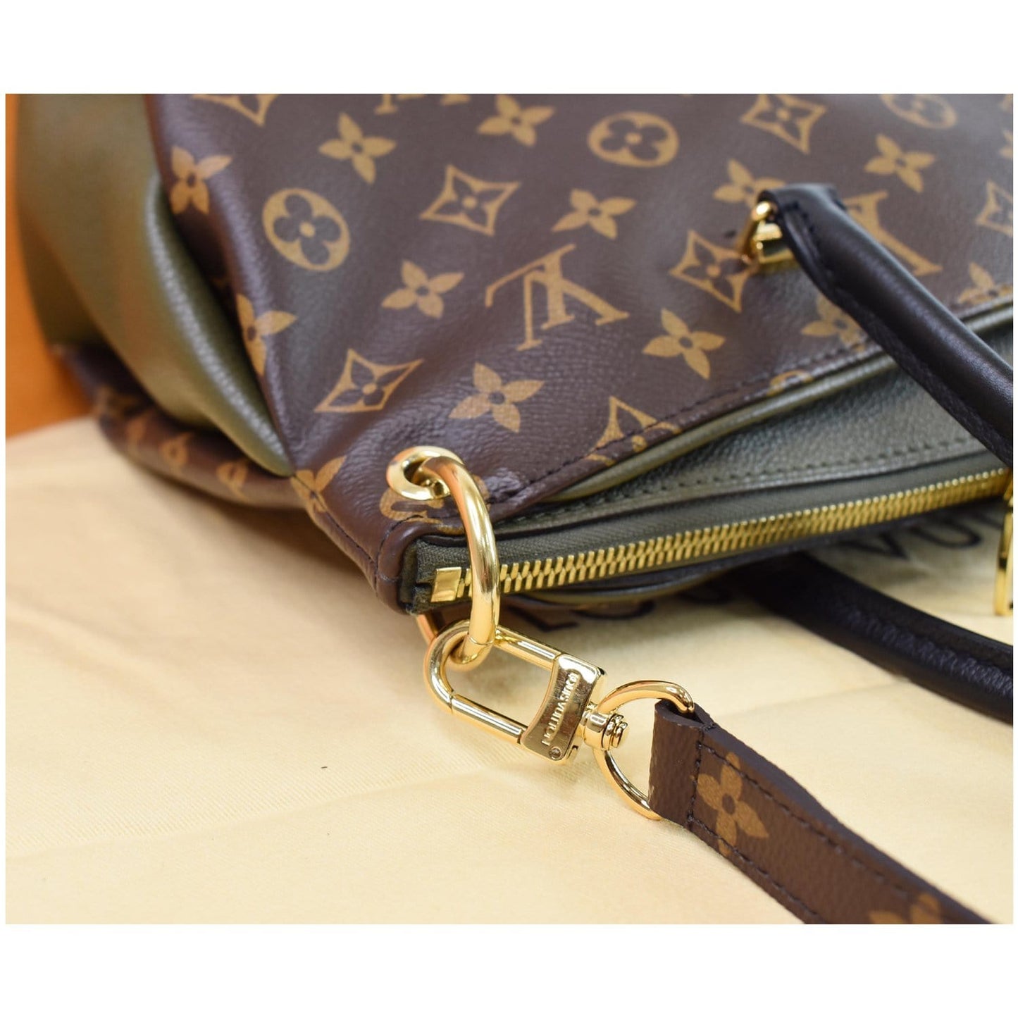 LOUIS VUITTON Pallas Monogram Canvas 2Way Shoulder Bag Brown