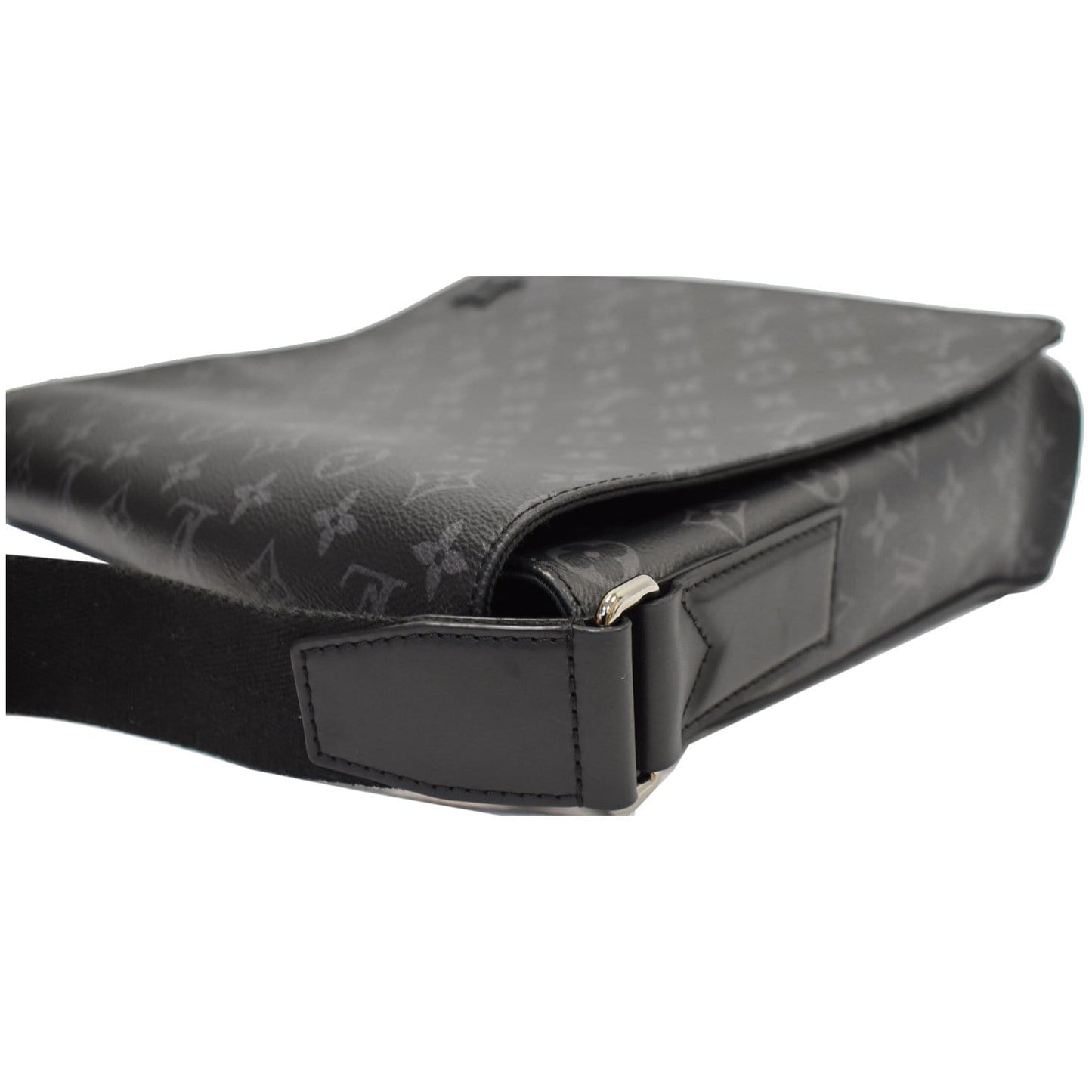 LOUIS VUITTON District MM Monogram Eclipse Messenger Bag Black