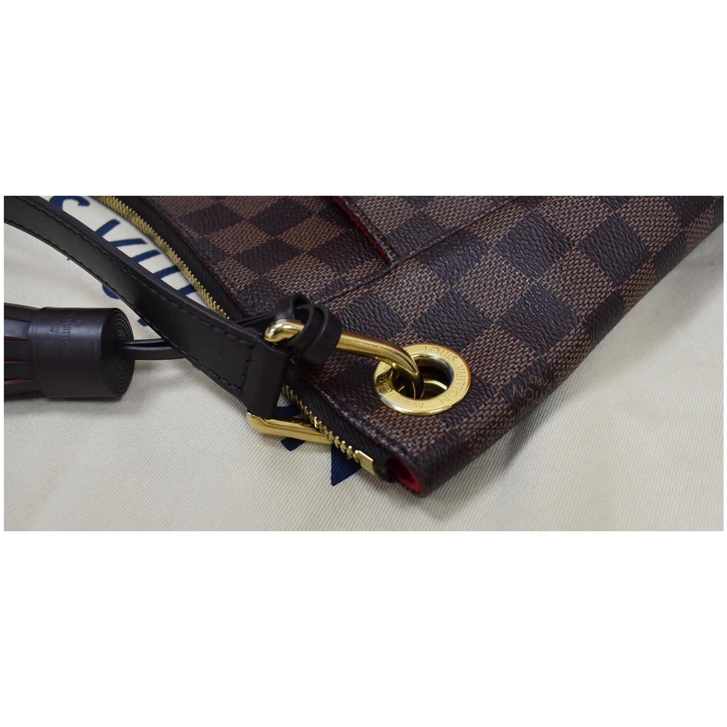 LOUIS VUITTON South Bank Besace Damier Ebene Crossbody Bag Brown