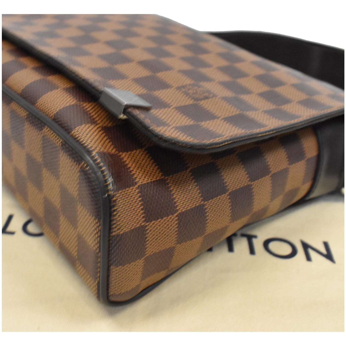 LOUIS VUITTON District PM Damier Ebene Canvas Messenger Bag Brown
