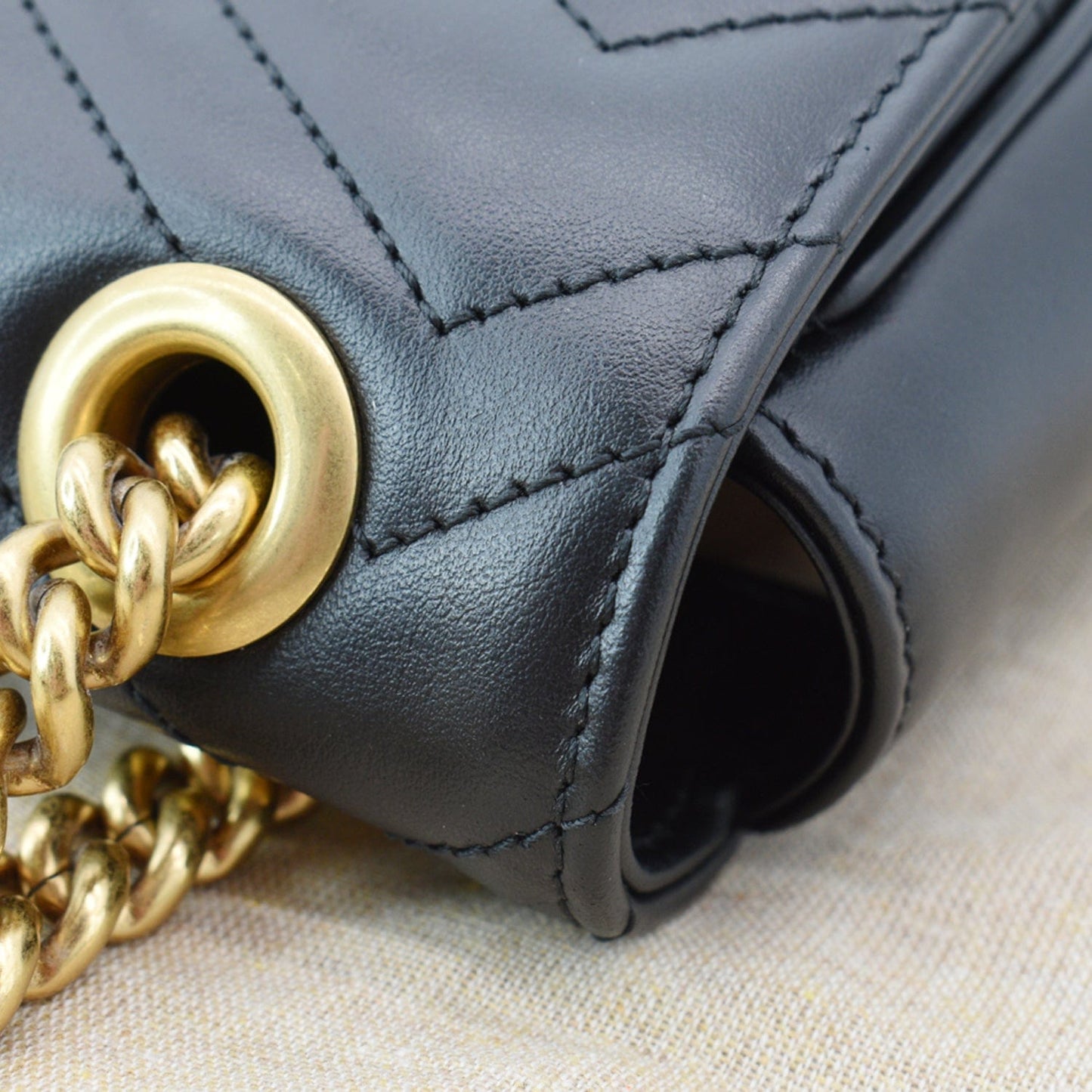 GUCCI GG Marmont Medium Matelasse Shoulder Bag Black 443496